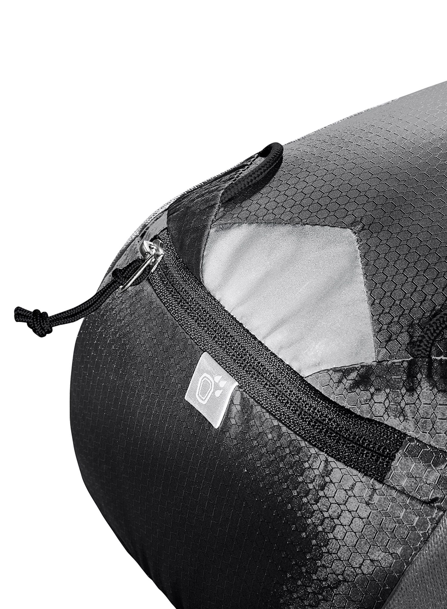 Kolesarski nahrbtnik Deuter Race 8 - black