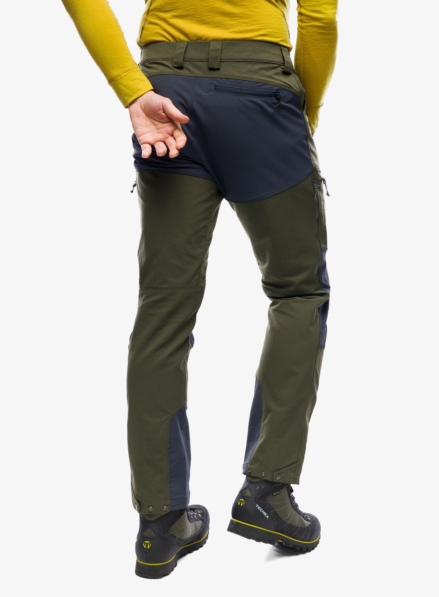 Pohodne hlače Rab Lochan Pants - army