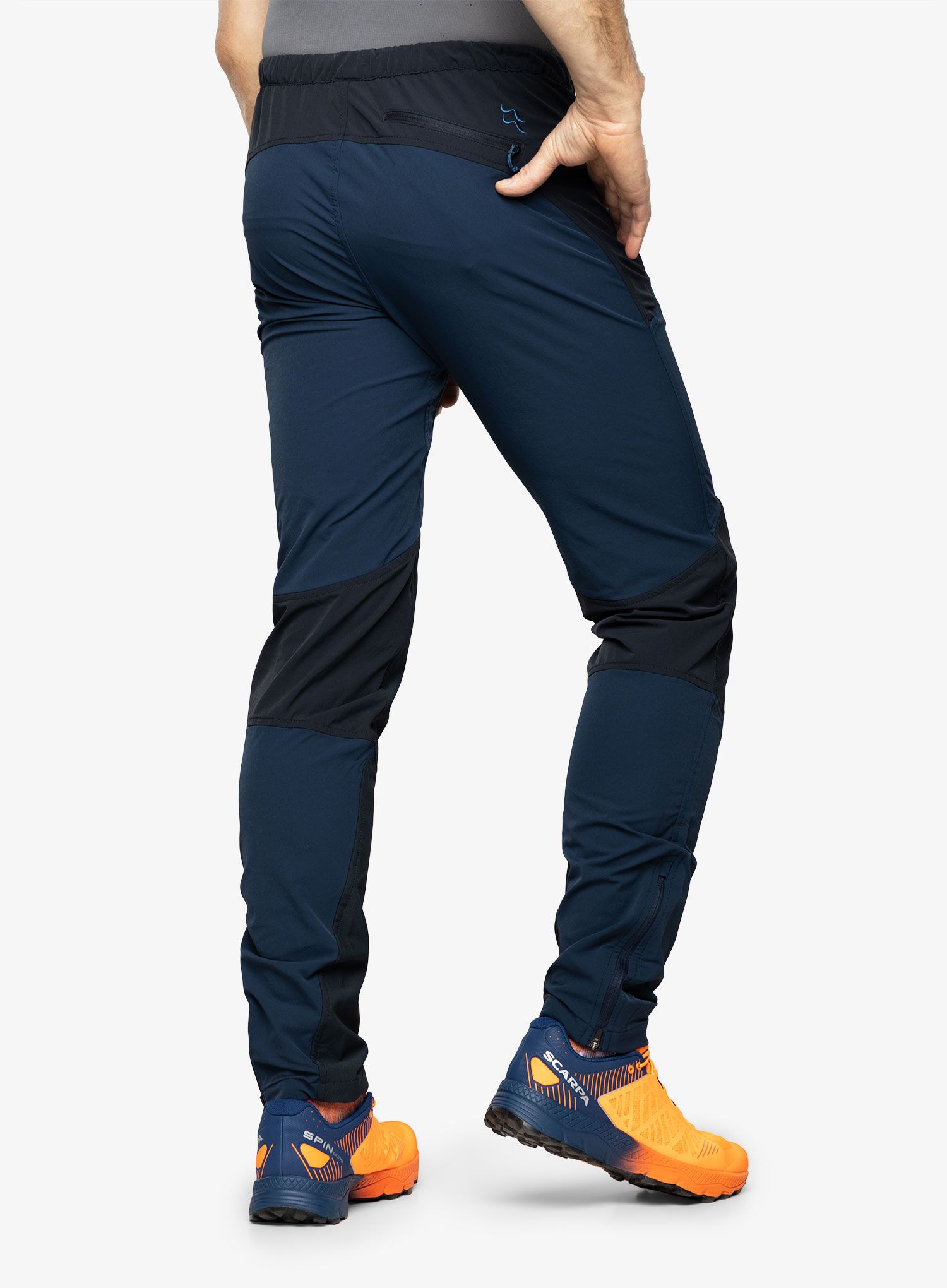 Pohodne hlače Rab Torque Pants Long - deep ink