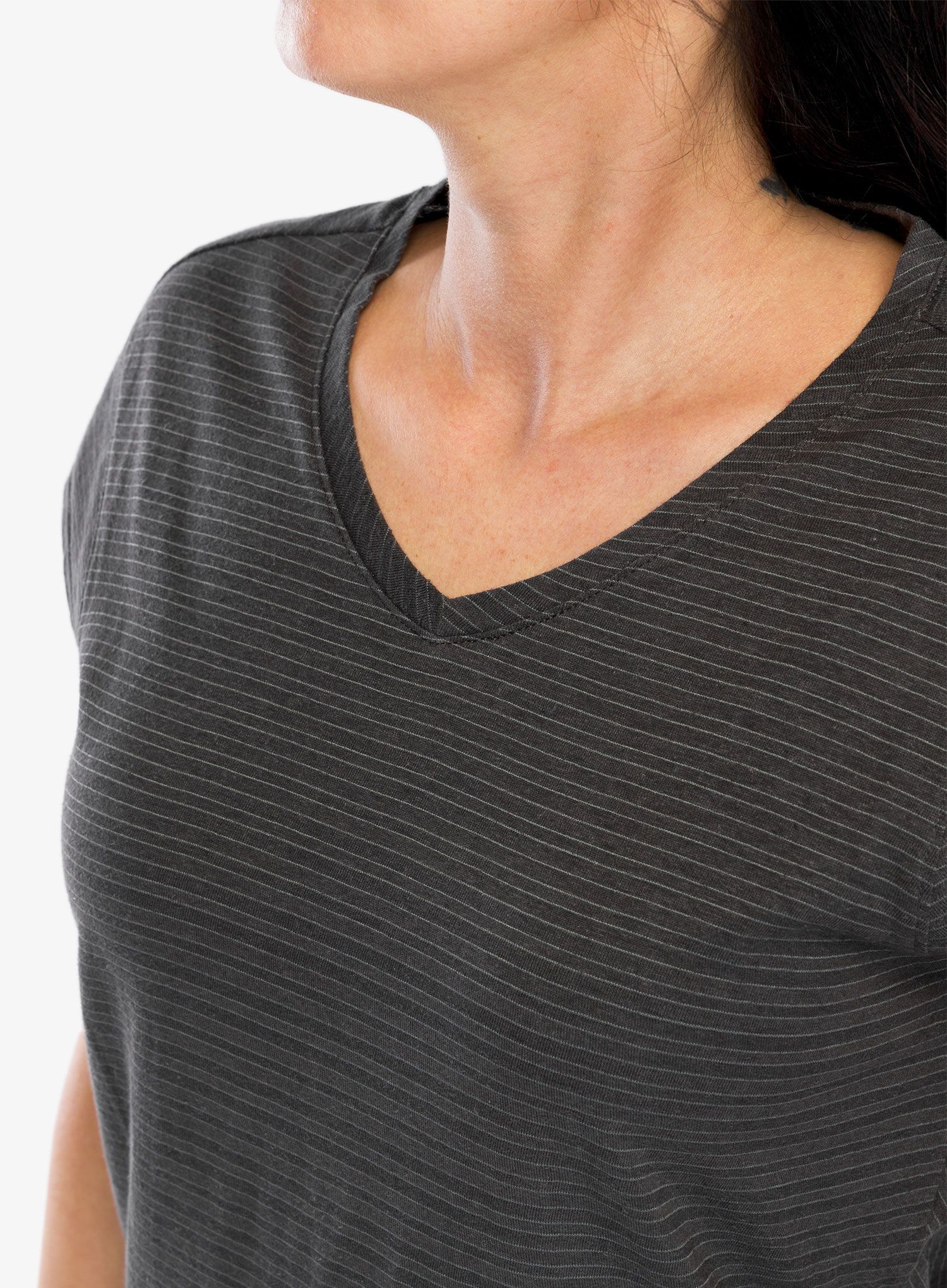 Ženska majica Royal Robbins Vacationer V-Neck SS - asphalt str