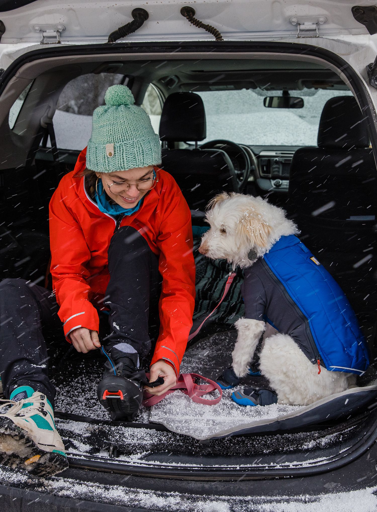 Plašč za psa Ruffwear Powder Hound Jacket - pool blue