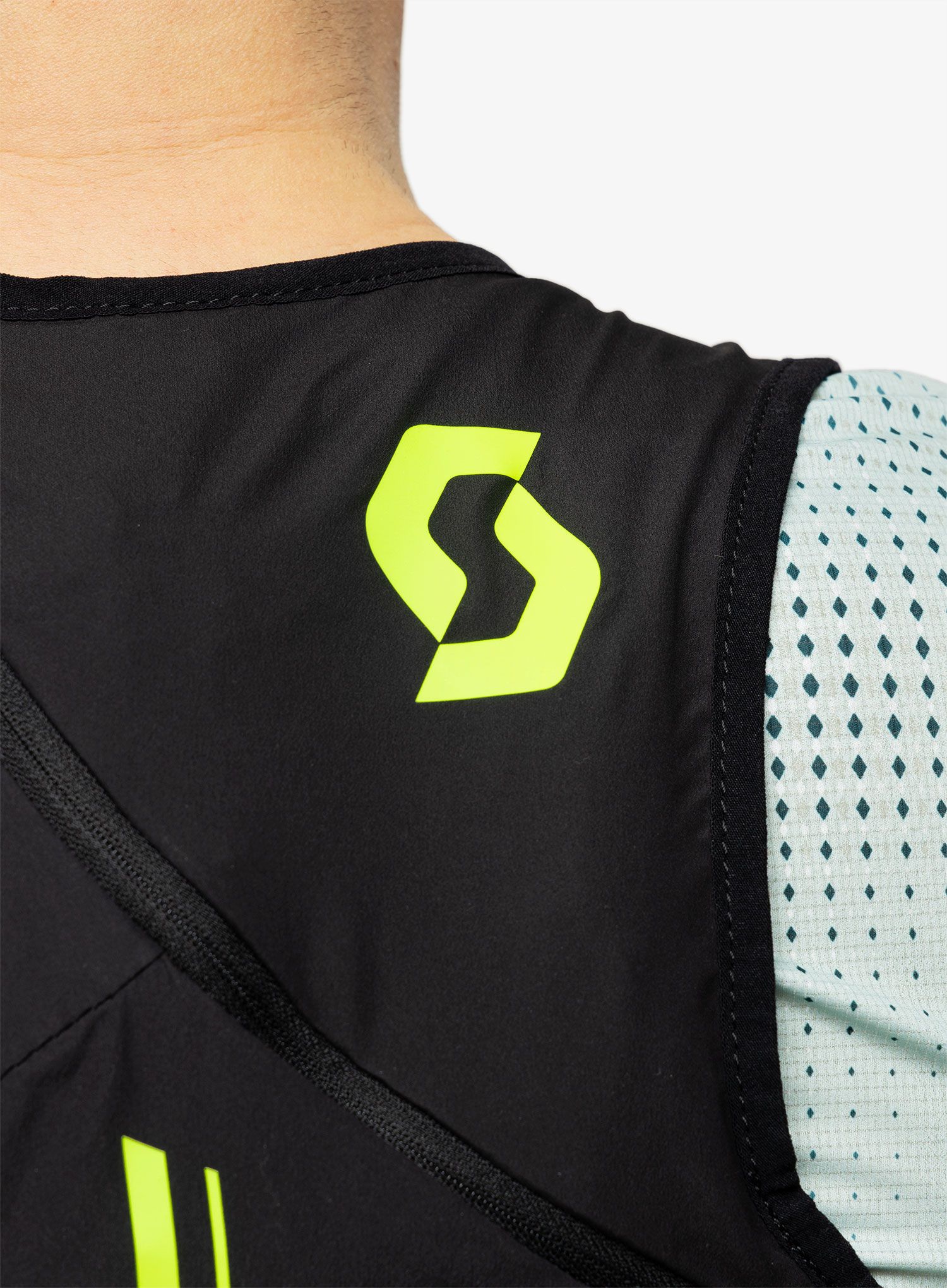Tekaški brezrokavnik SCOTT Pack Trail RC TR 4  - black/yellow