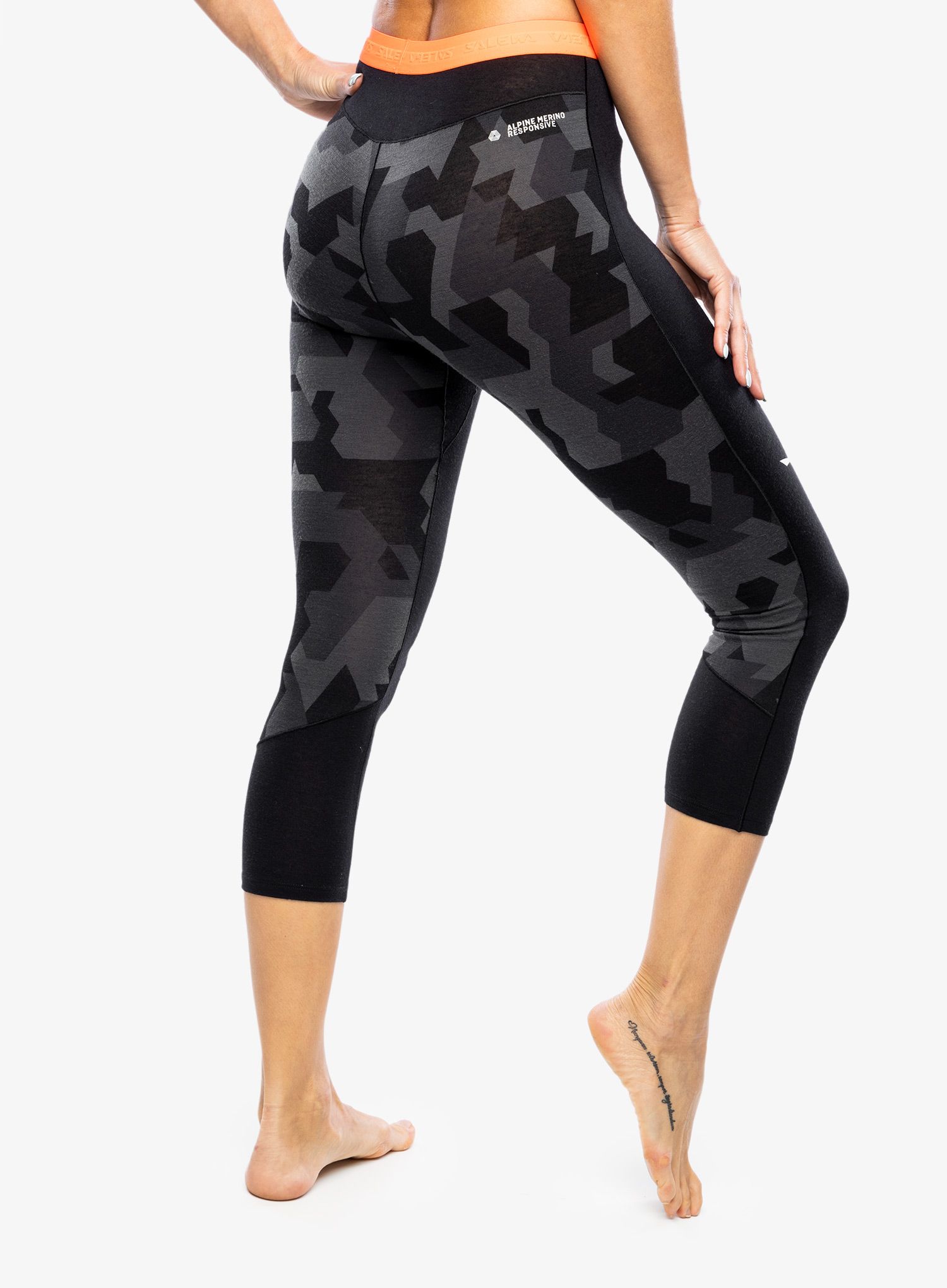Ženske termo pajkice Salewa Cristallo Warm Amr 3/4 Tight - black out