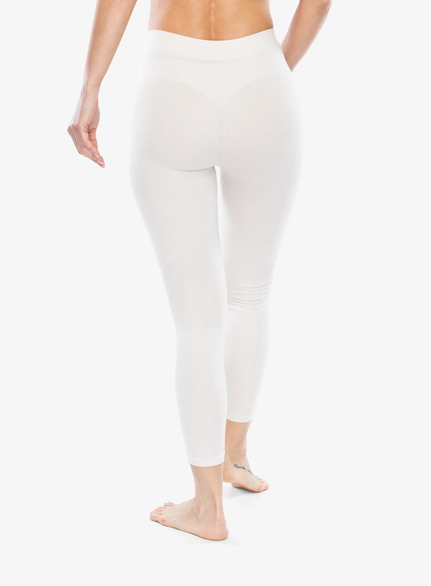 Ženske termo pajkice Salomon Essential Warm Seamless Tights - rainy day