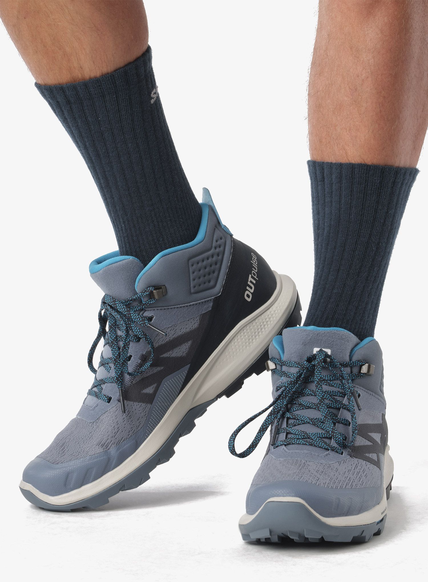 Pohodniški čevlji Salomon Outpulse Mid GTX - china blue/carbon