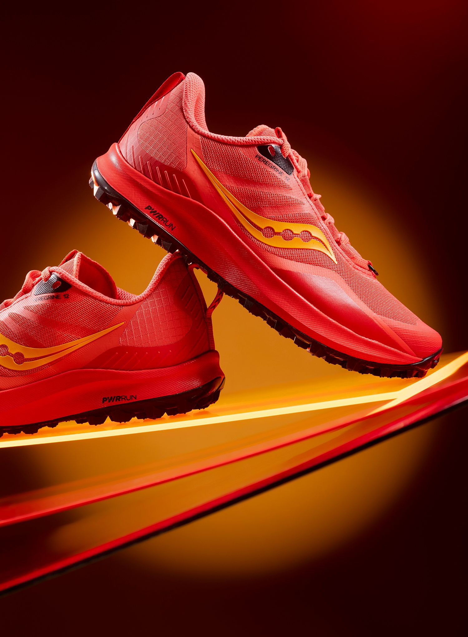 Ženski tekaški čevlji Saucony Peregrine 12 - coral/redrock