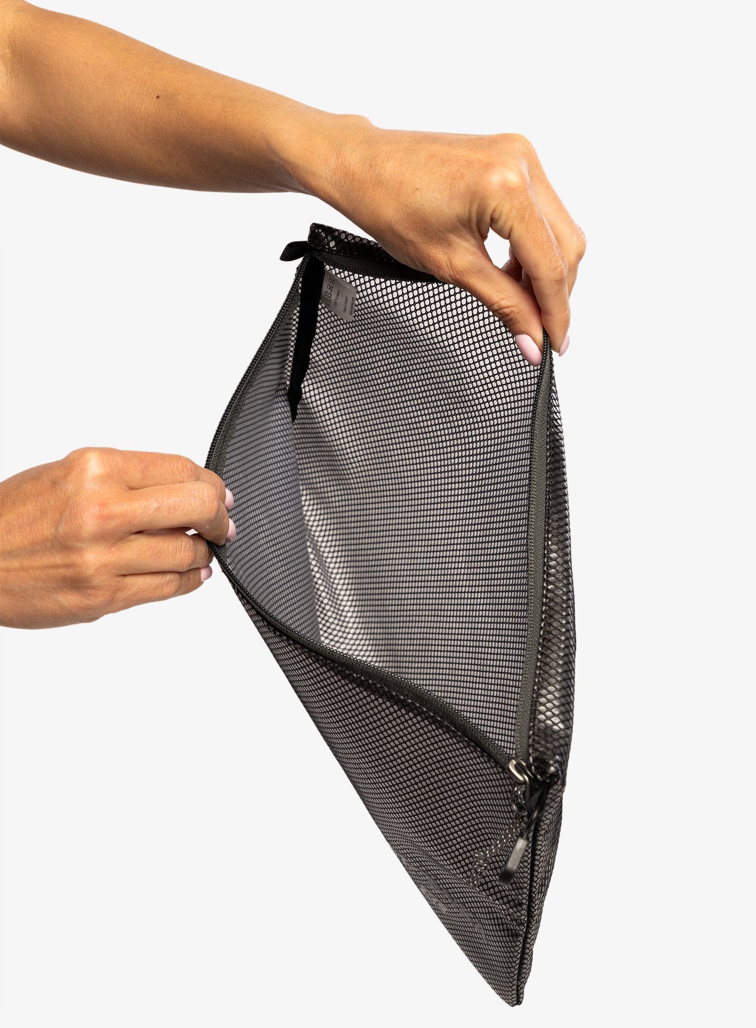 Potovalni organizator Tatonka Zip Pouch 35 x 25 cm  - black