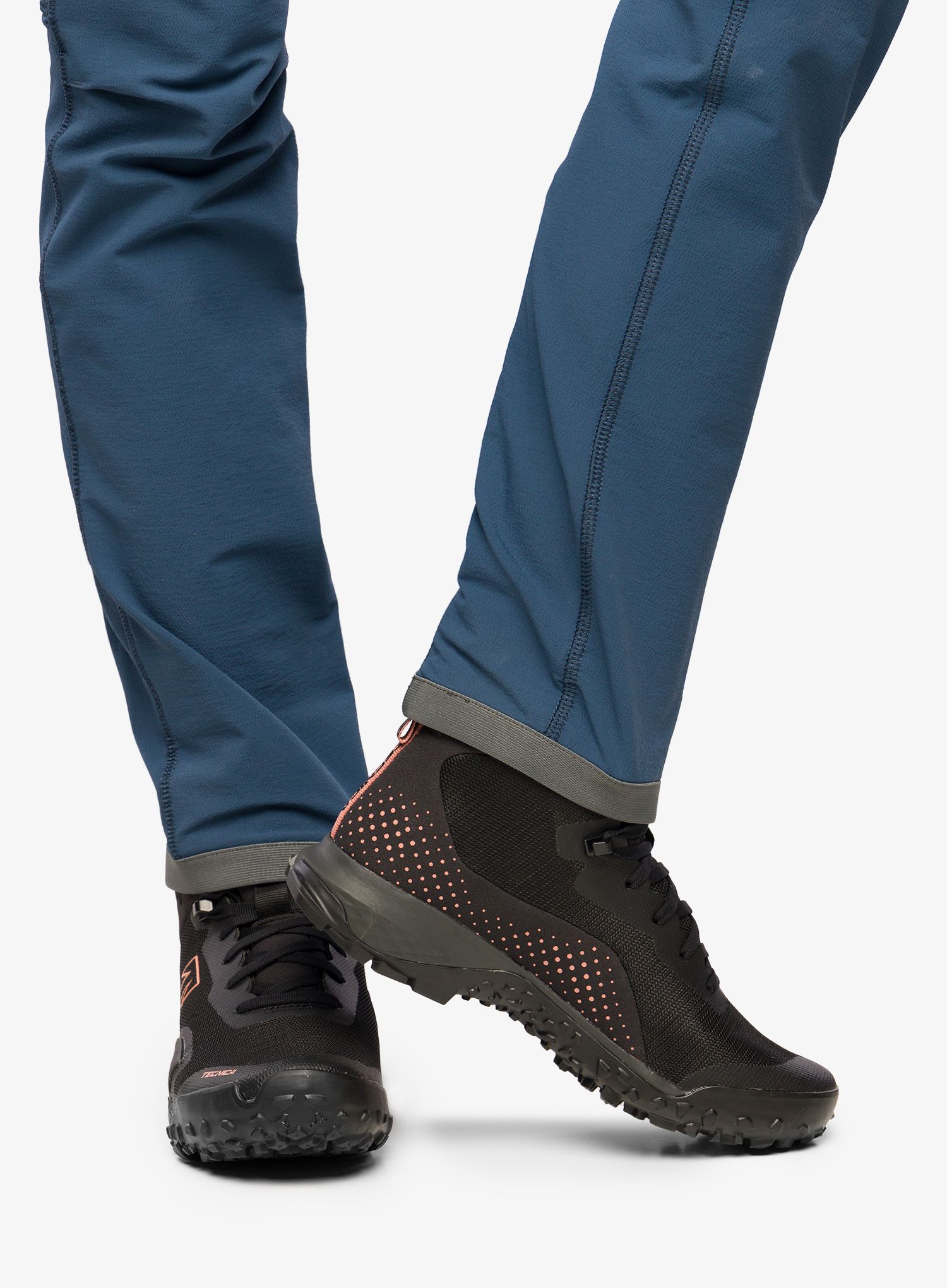 Ženski pohodniški čevlji Tecnica Magma 2.0 S MID GTX - black/midway bacca