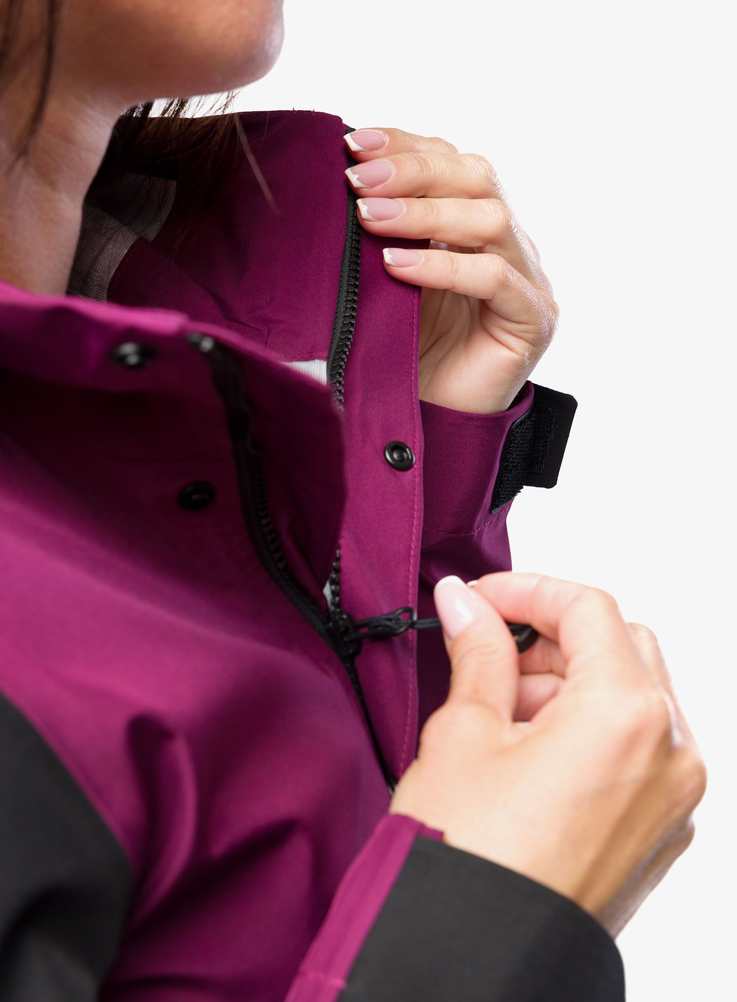 Ženska hardshell jakna The North Face Dryzzle All Weather Jkt FUTURELIGHT - berry/black