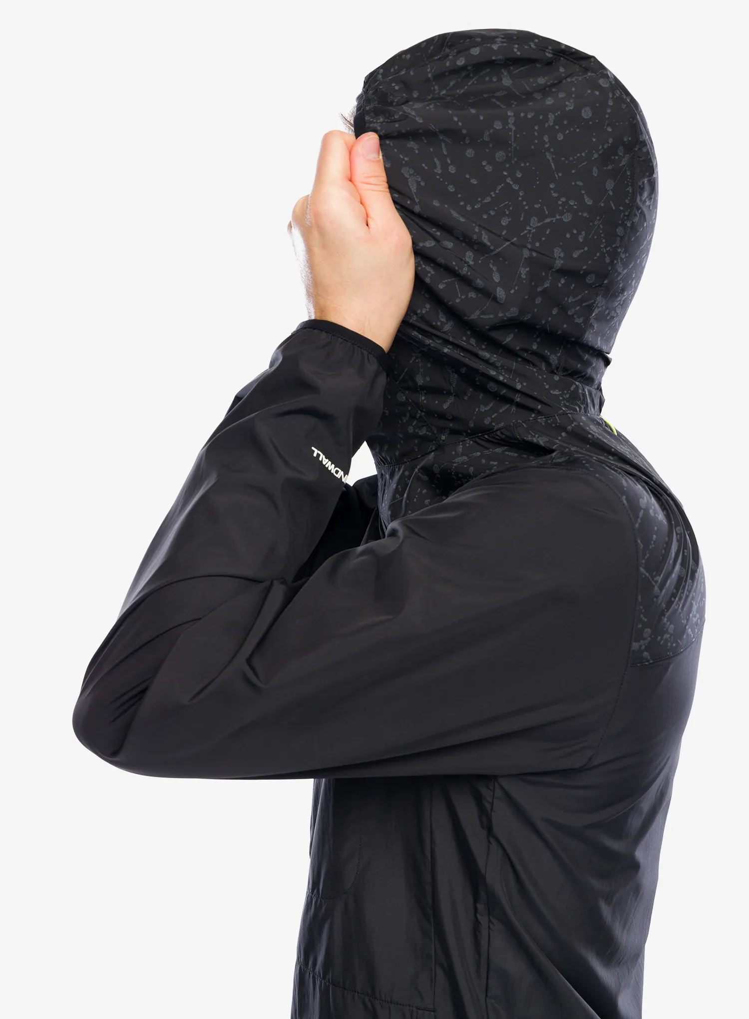 Vetrovka The North Face Higher Run Wind Jacket - tnf black/tnf black trail