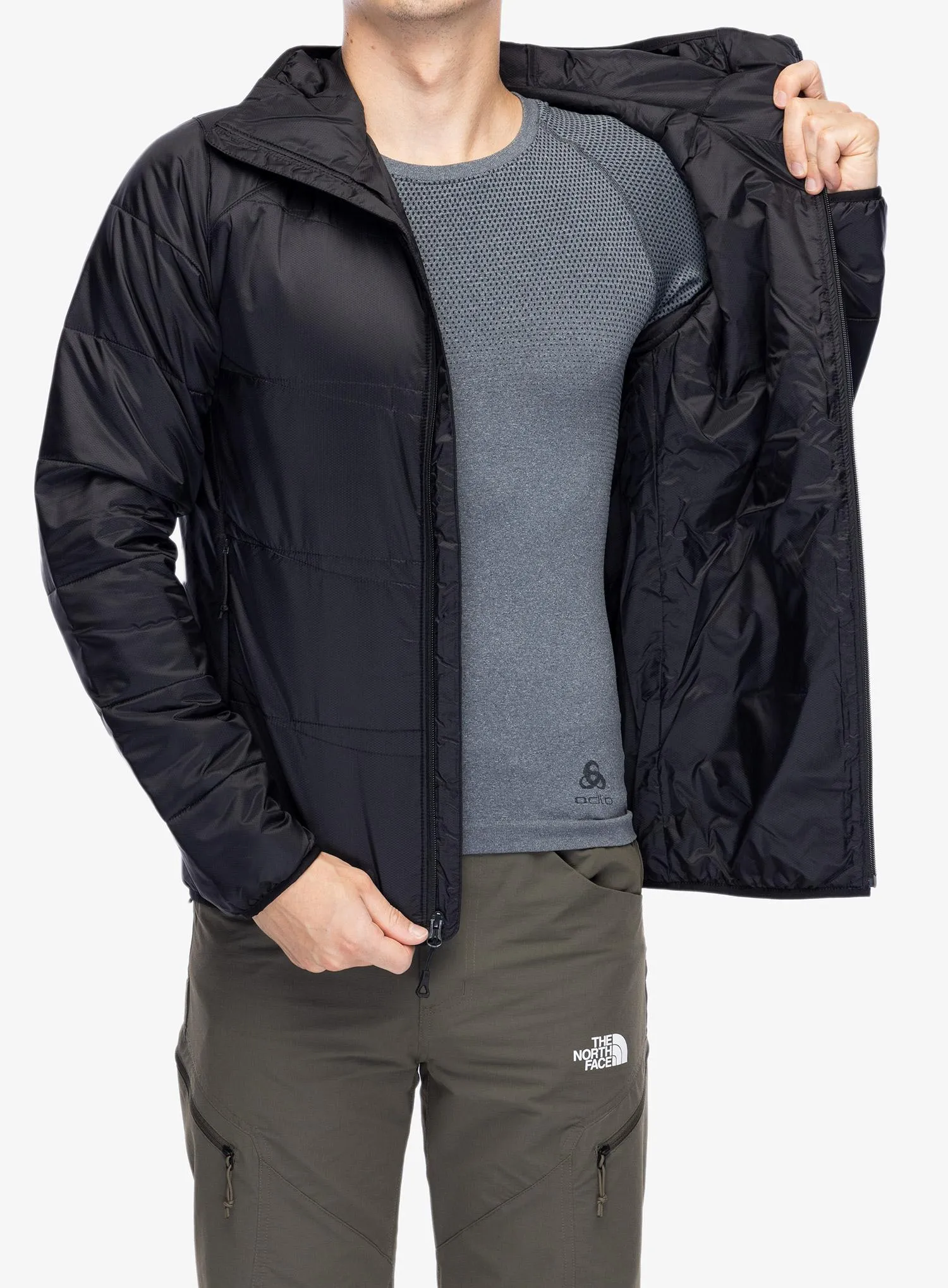 Sintetična jakna The North Face Quest Synthetic Jacket - tnf black/tnf black