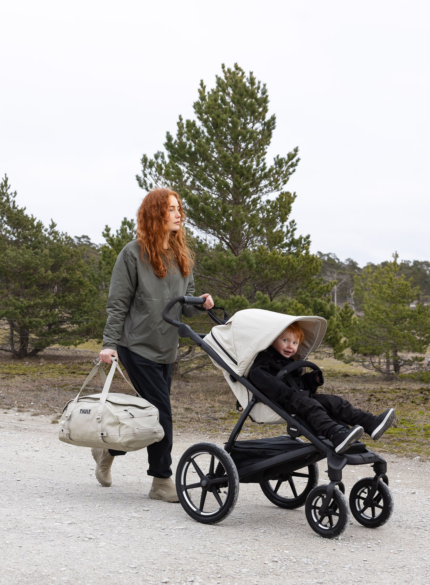 Potovalna torba Thule Chasm 70 L - sand