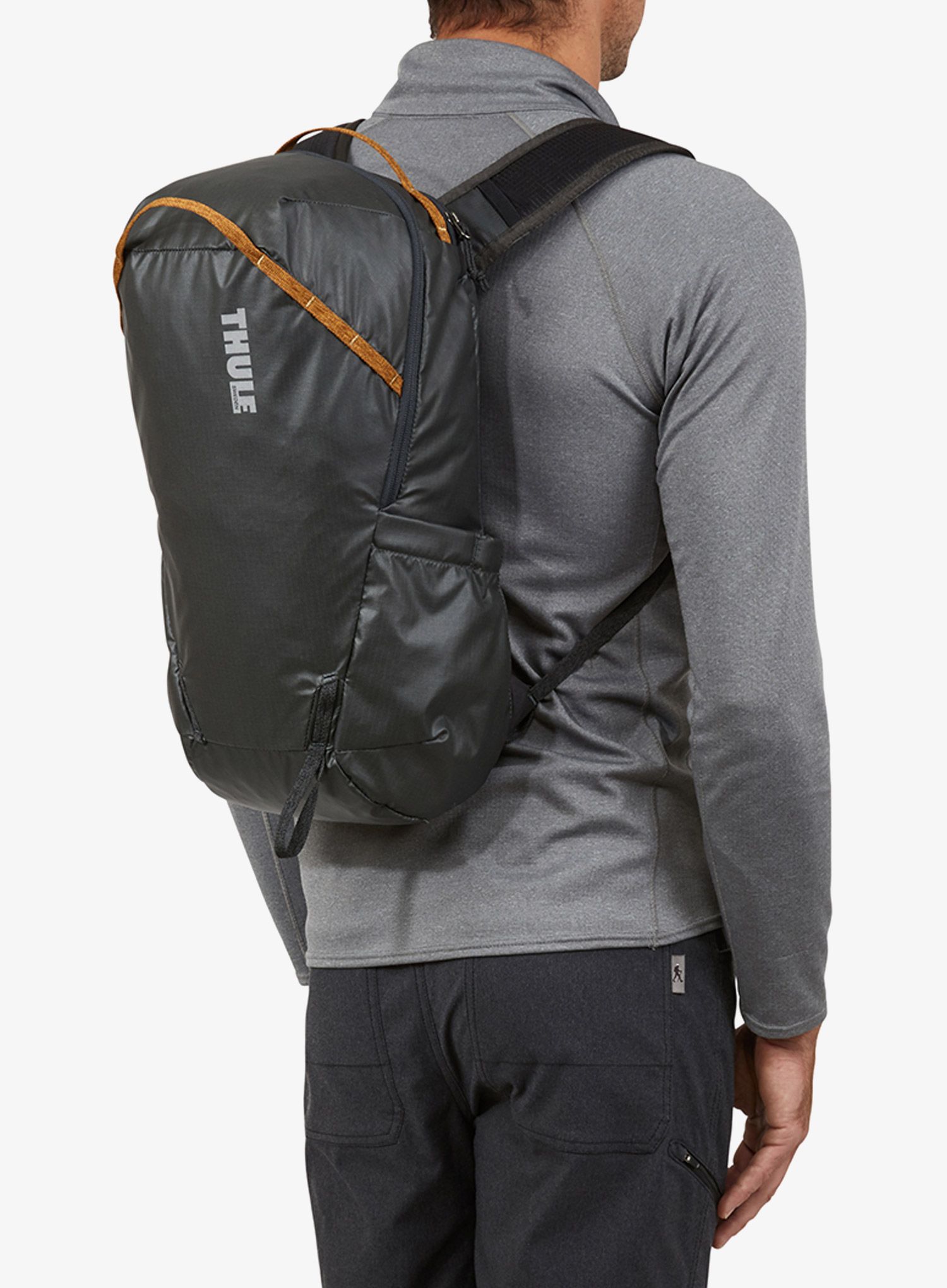 Pohodniški nahrbtnik Thule Stir 18 L - obsidian