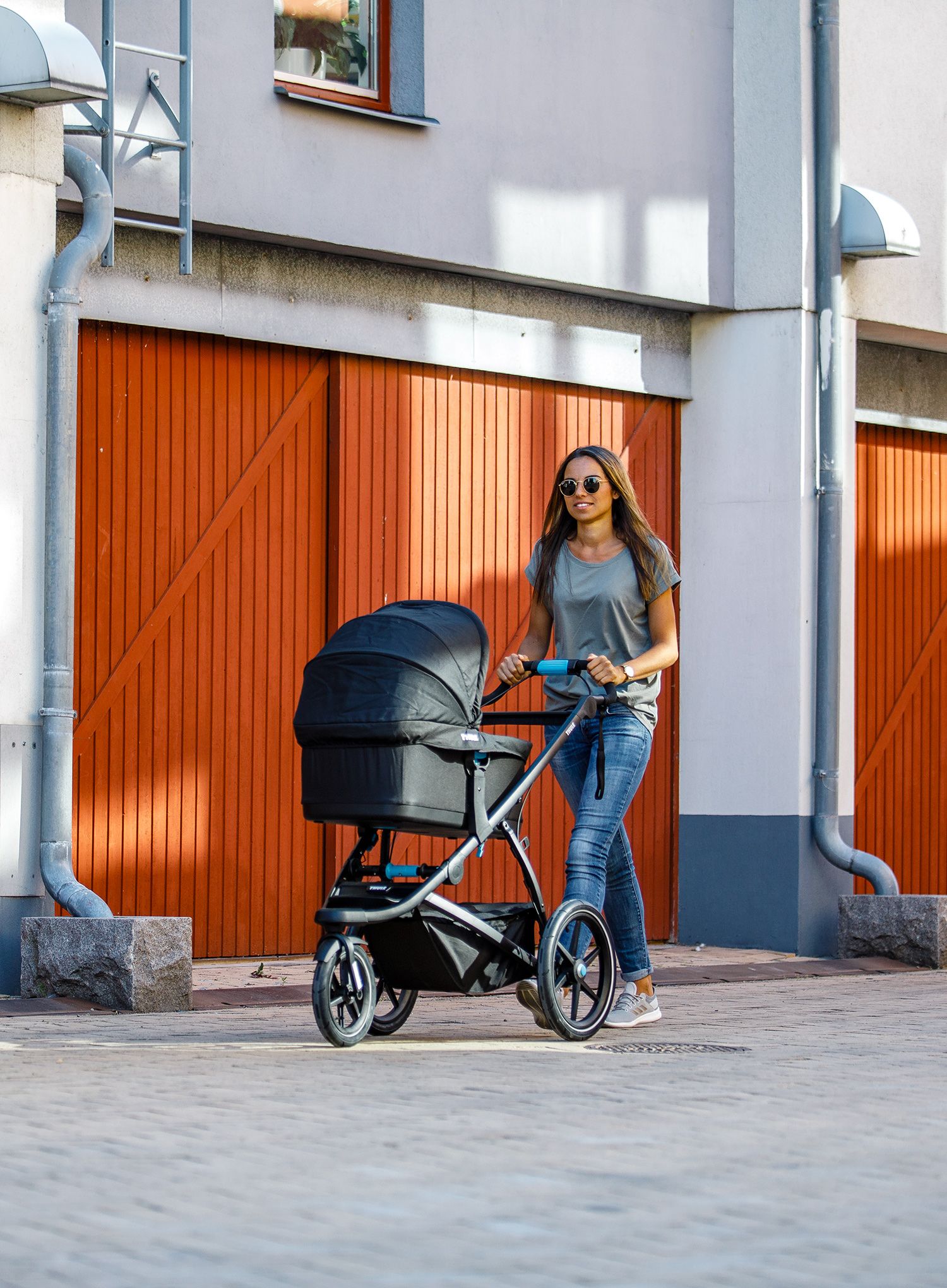 Tekoči voziček Thule Urban Glide 2 Bassinet - blackonb
