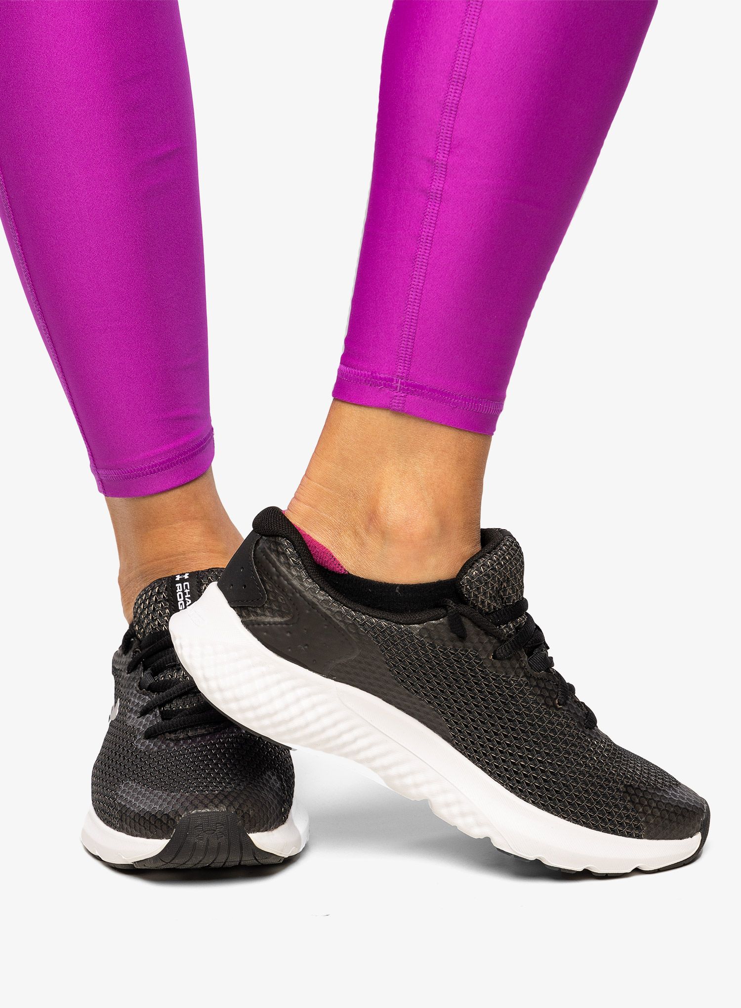Ženski tekaški čevlji Under Armour Charged Rogue 3 - black/black/metallic silver