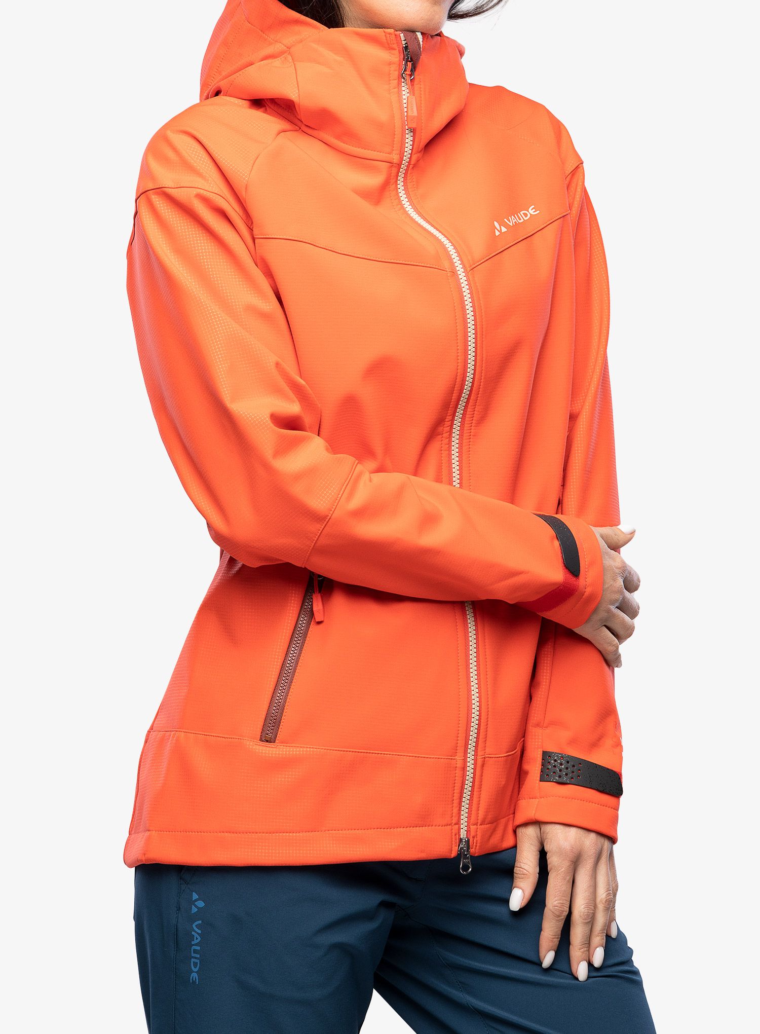 Ženska jakna Vaude All Year Elope Softshell Jacket - flame