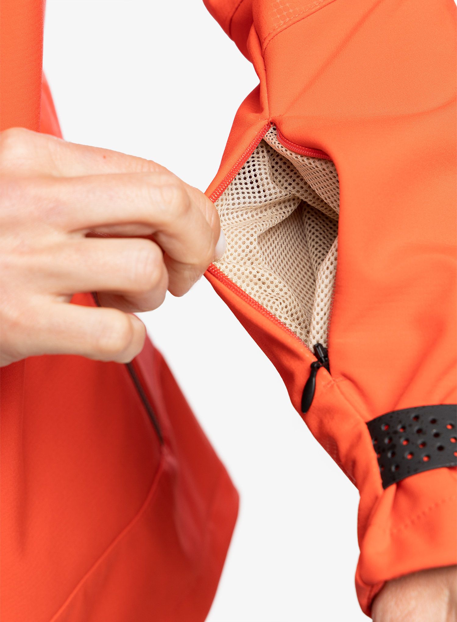 Ženska jakna Vaude All Year Elope Softshell Jacket - flame