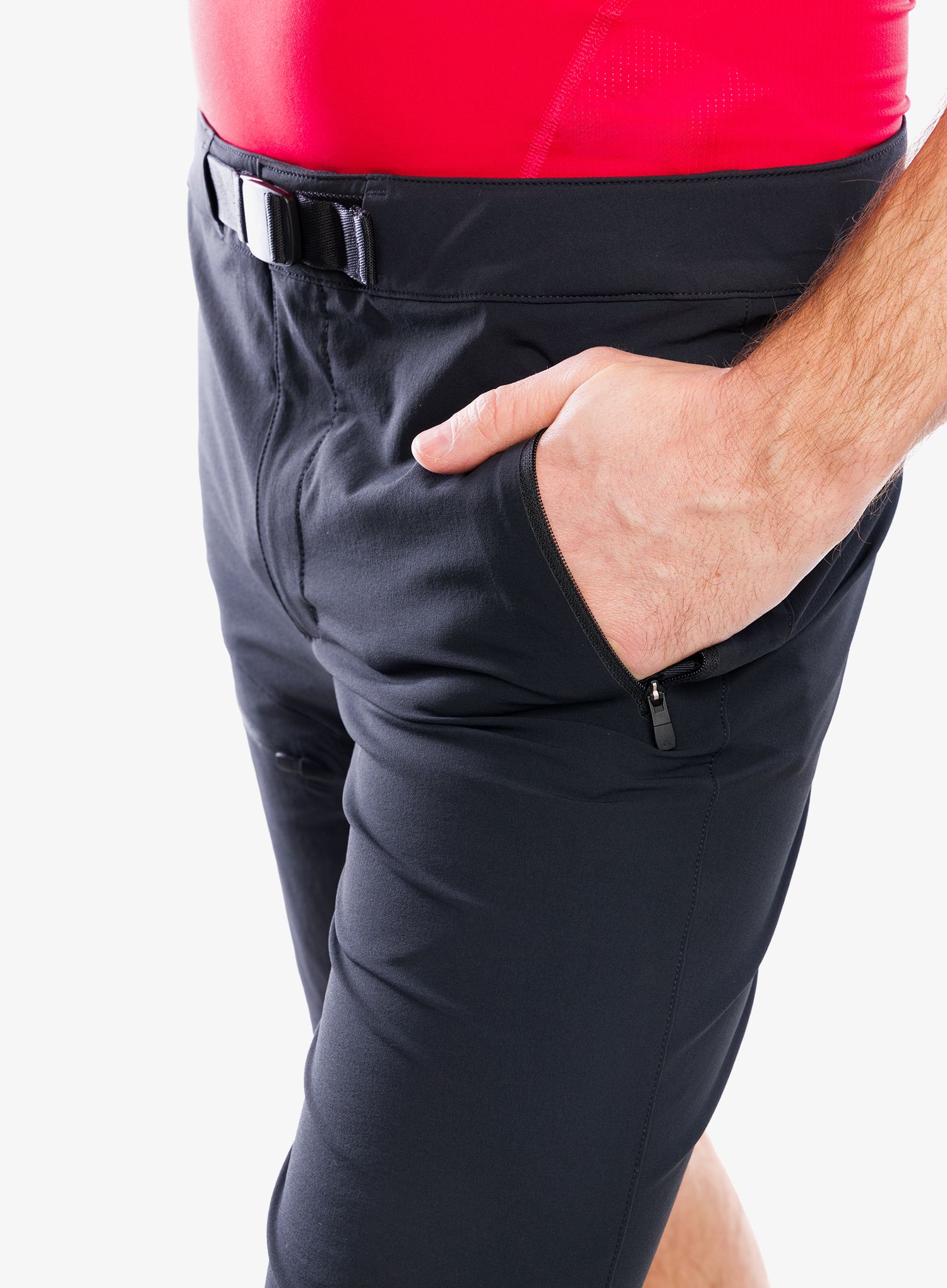 Pohodniške kratke hlače Vaude Badile Shorts - black uni