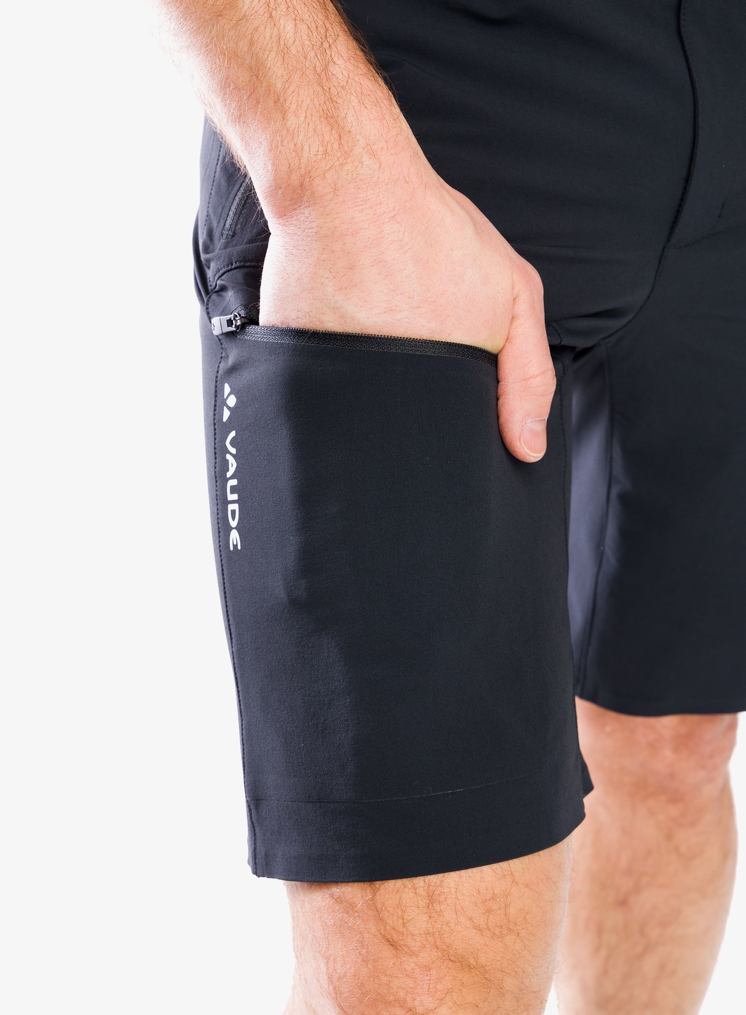 Pohodniške kratke hlače Vaude Badile Shorts - black uni