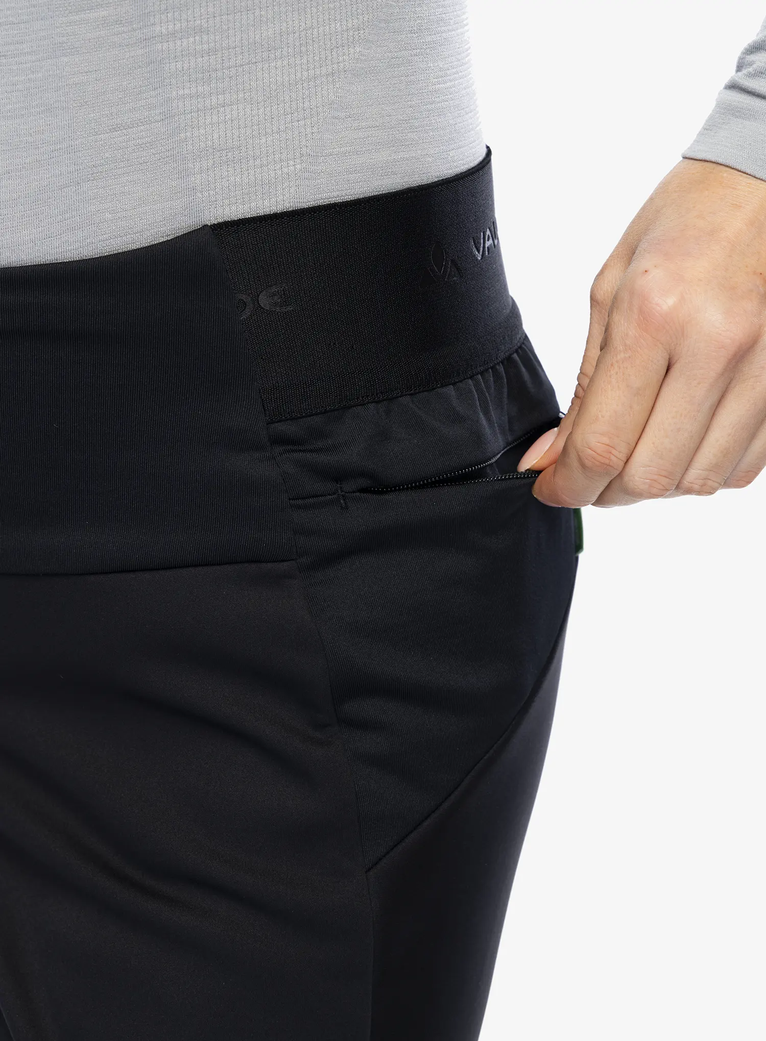Ženske softshell hlače Vaude Larice Core Pants - black