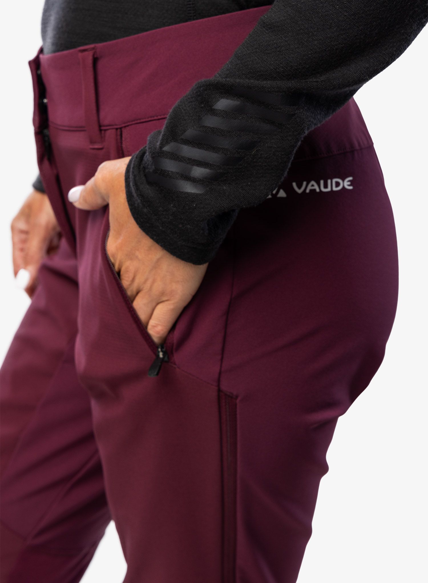Ženske softshell hlače Vaude Larice Pants IV - cassis