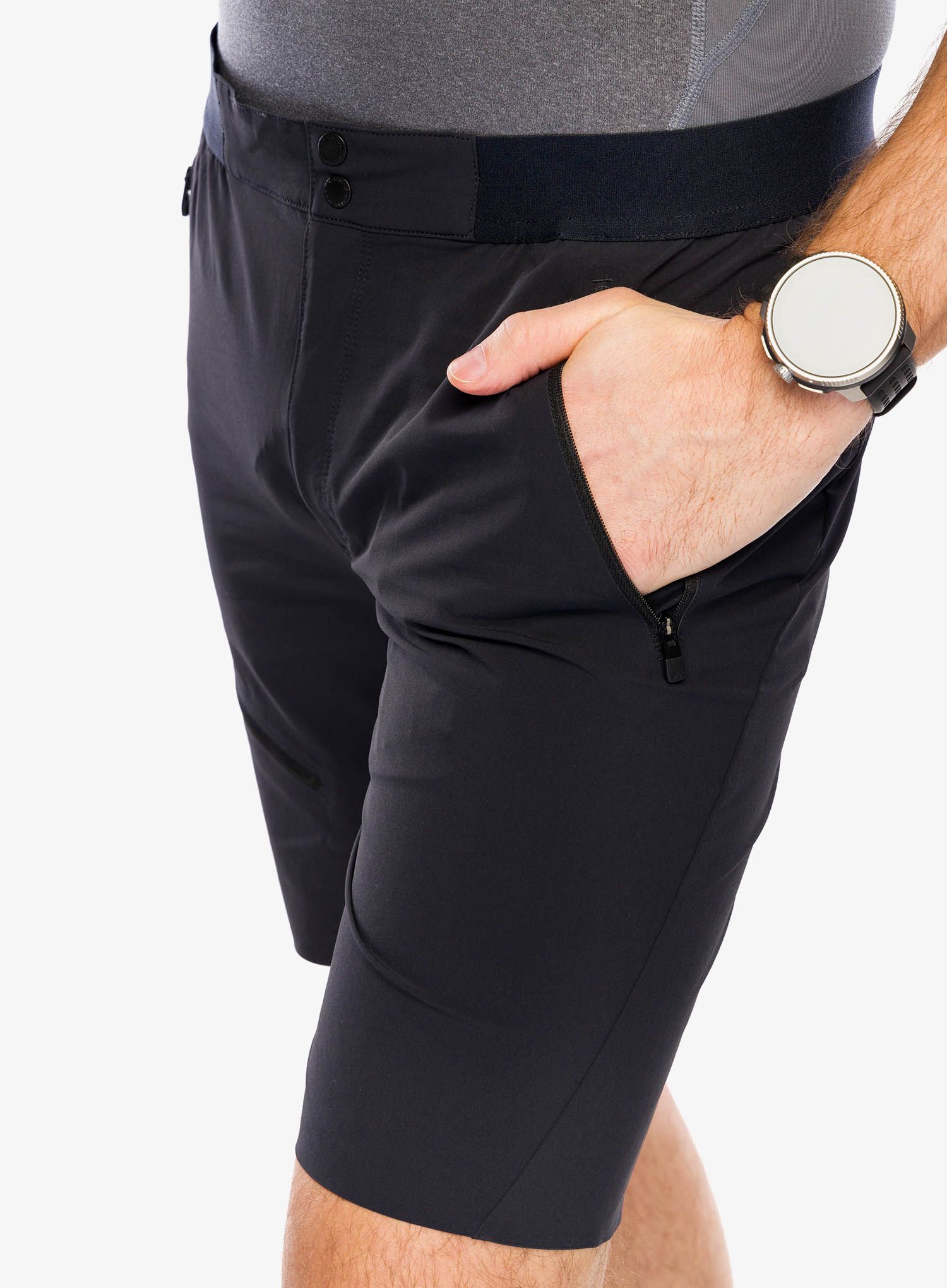 Pohodniške kratke hlače Vaude Scopi LW Shorts II - black uni