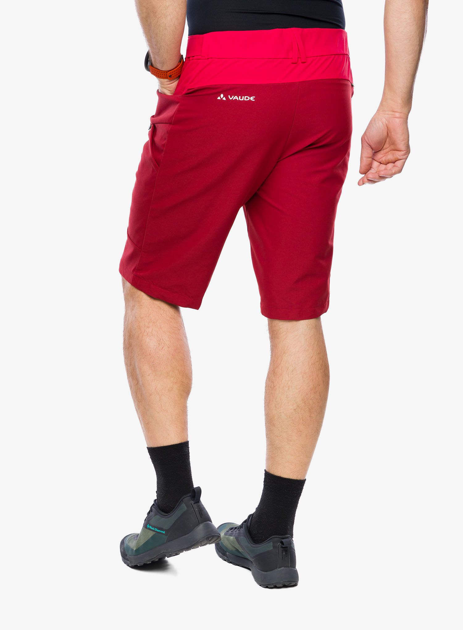 Pohodniške kratke hlače Vaude Tekoa Shorts III - carmine