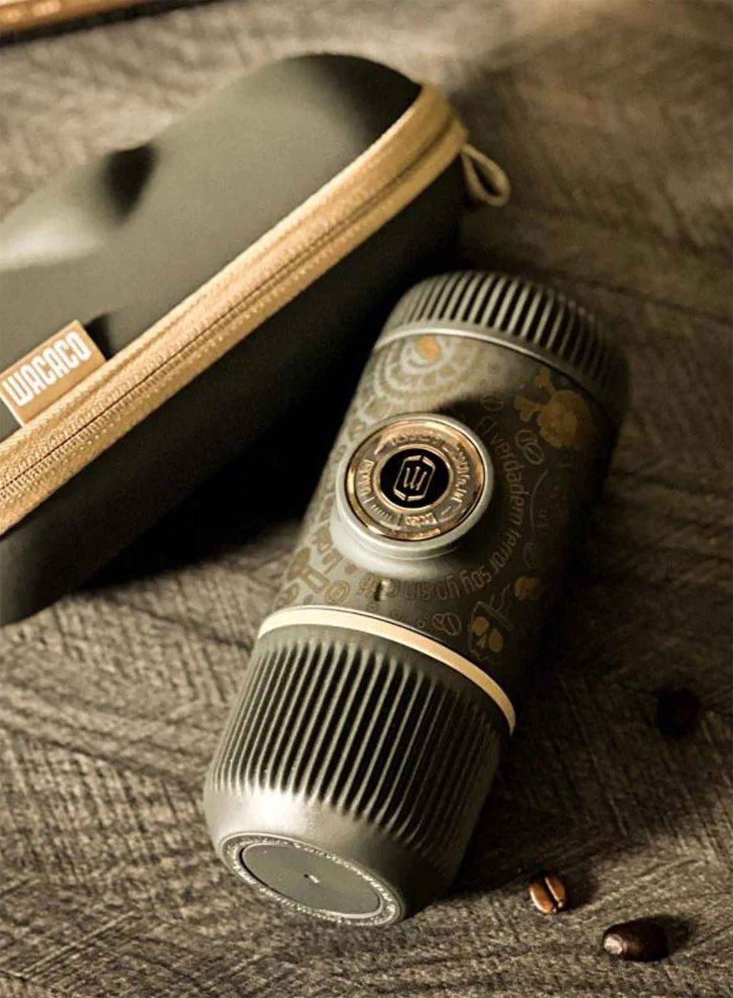 Prenosni kavomat Wacaco Nanopresso Dark Souls - grey
