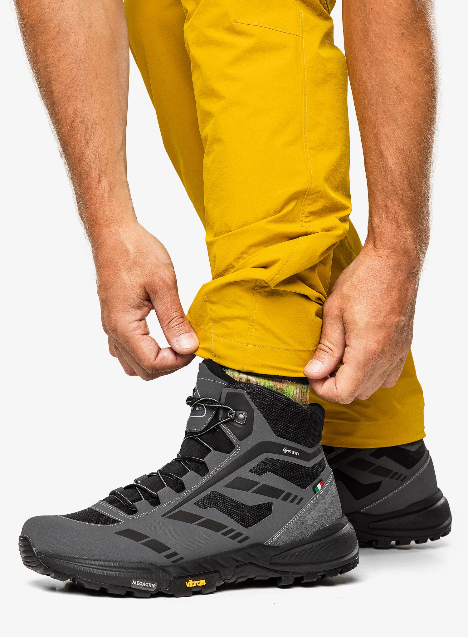 Pohodniški čevlji Zamberlan Anabasis GTX - grey