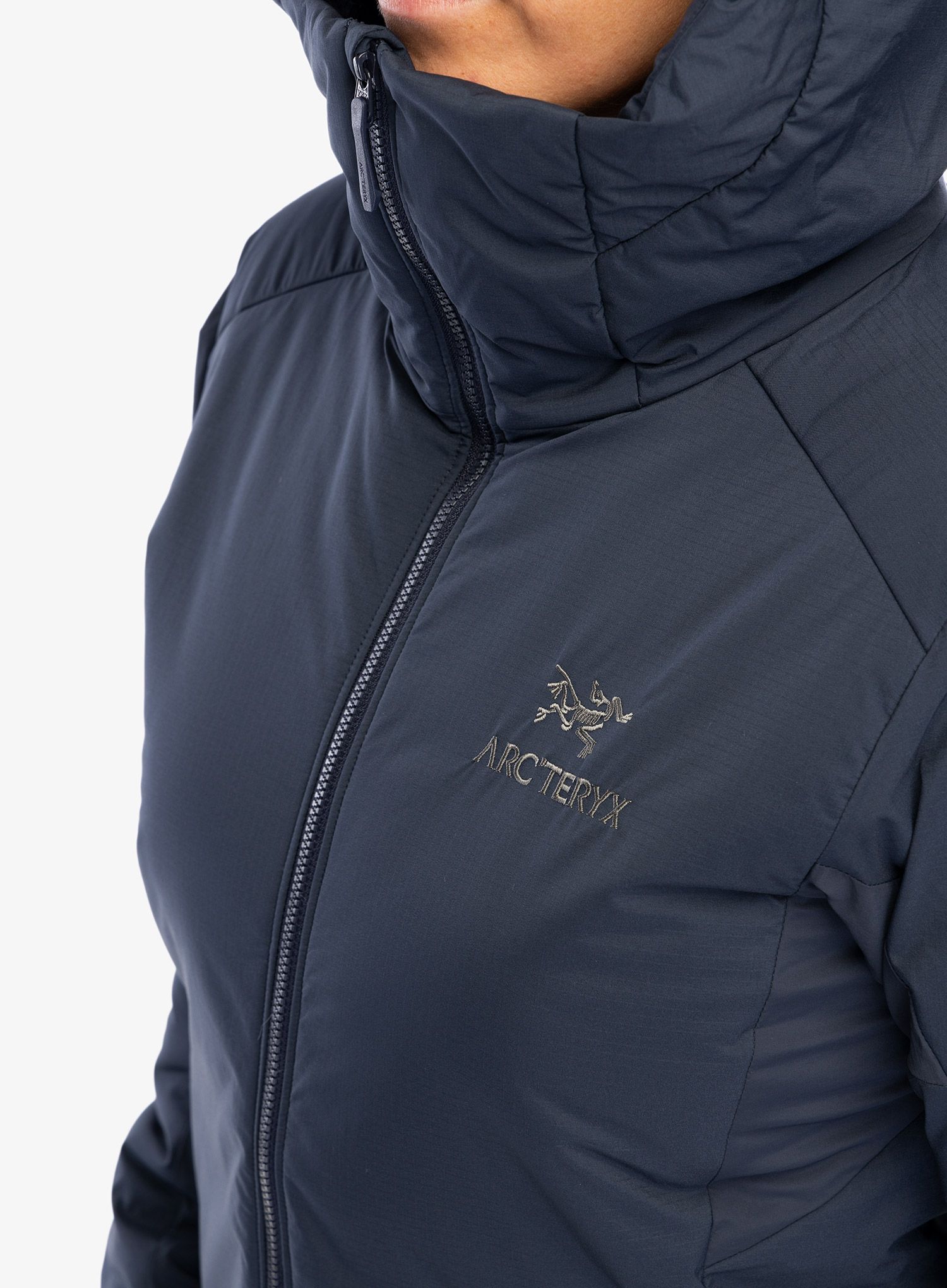 Ženska sintetična jakna Arcteryx Atom Heavyweight Hoody - black sapphire