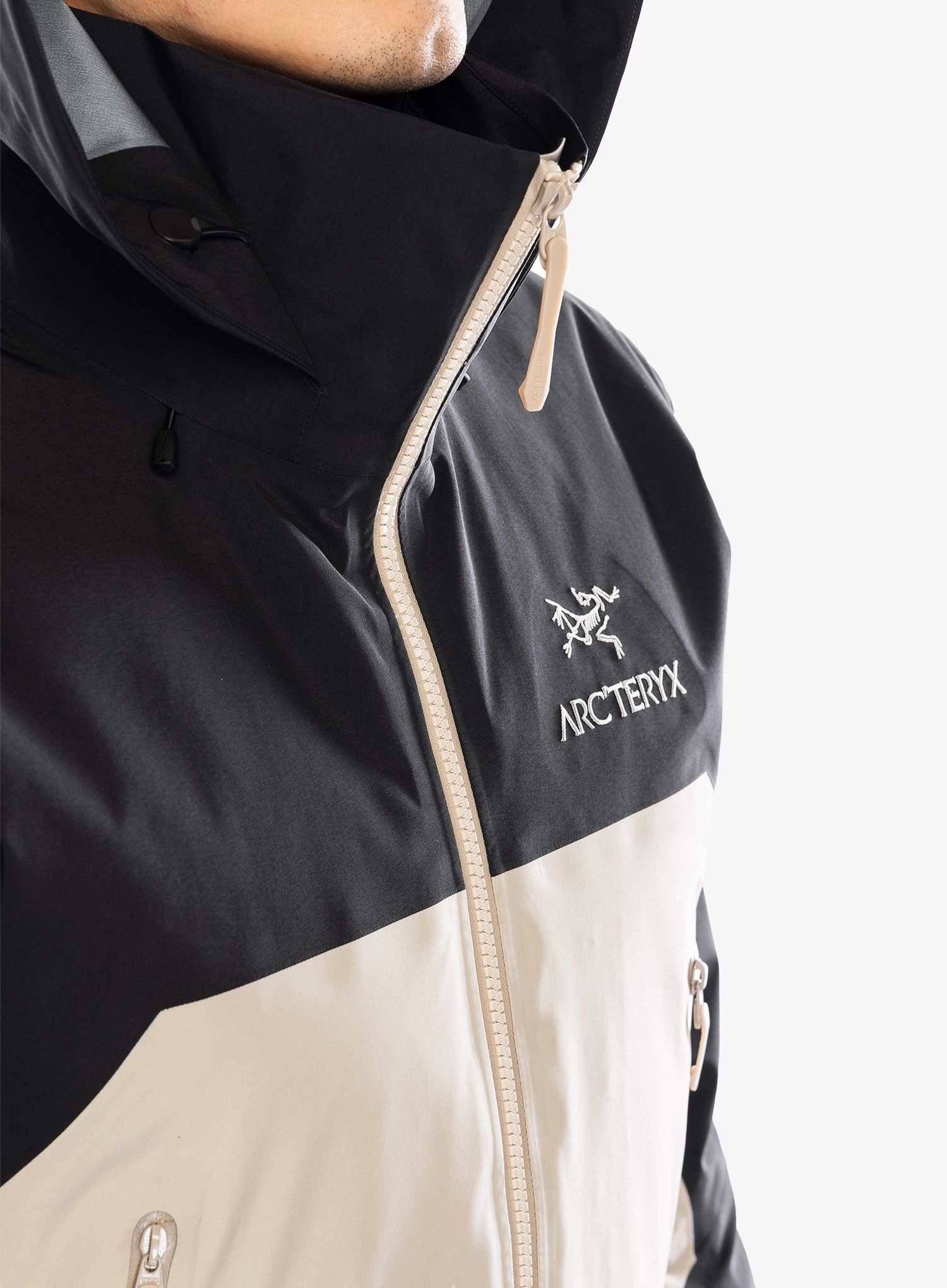 Nepremočljiva jakna Arcteryx Beta AR Jacket - black/rune