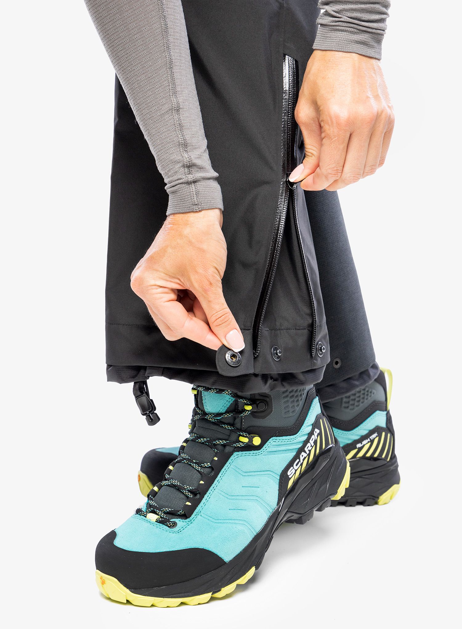 Ženske pohodniške hlače Arcteryx Beta AR Pant - black/black