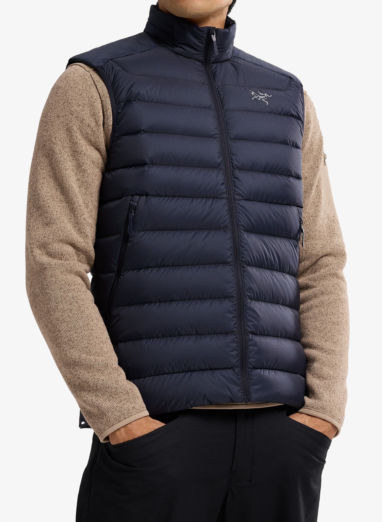 Puhasti brezrokavnik Arcteryx Cerium Vest - black sapphire