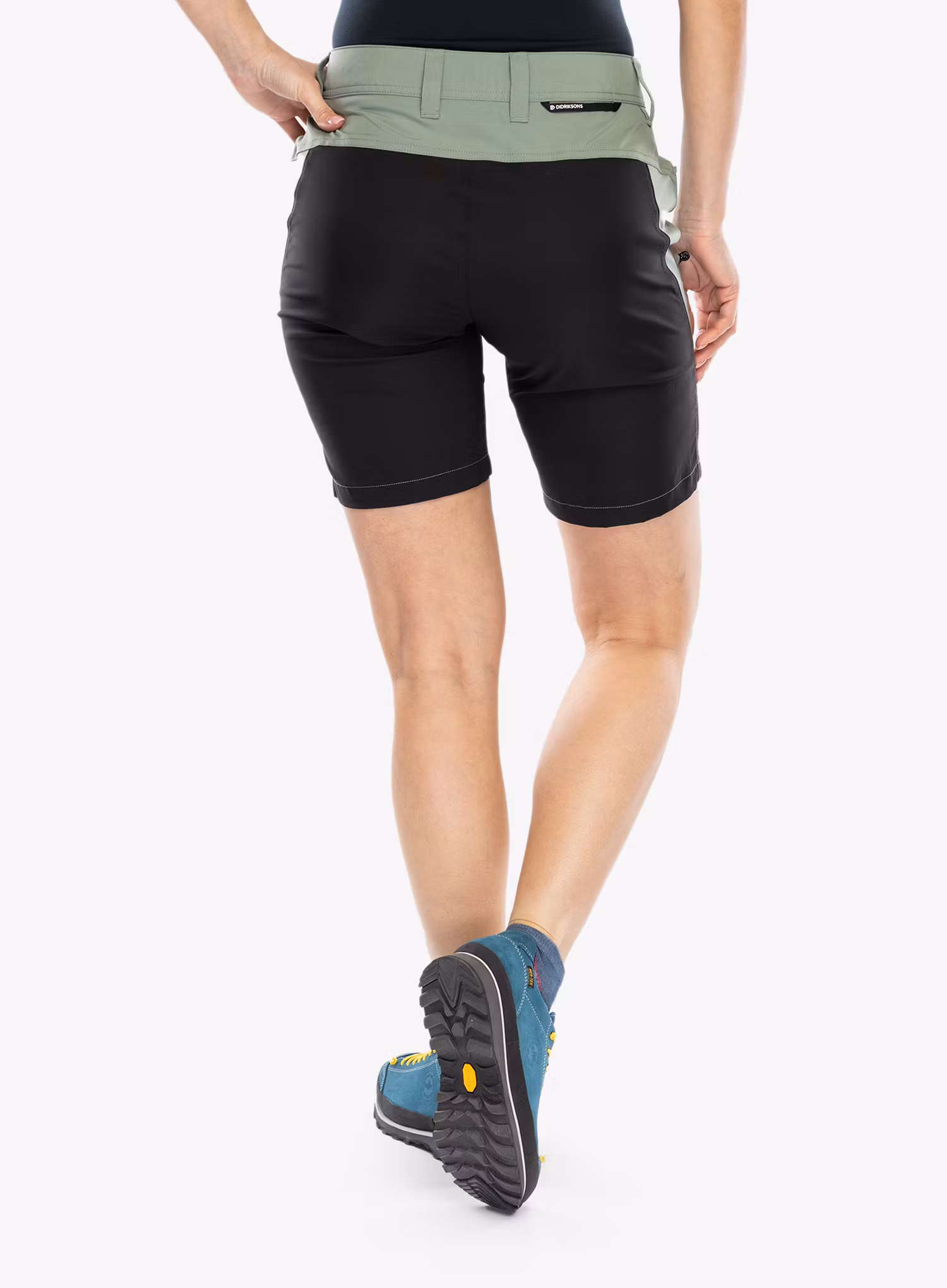 Ženske kratke hlače Didriksons Tucana Shorts - light moss
