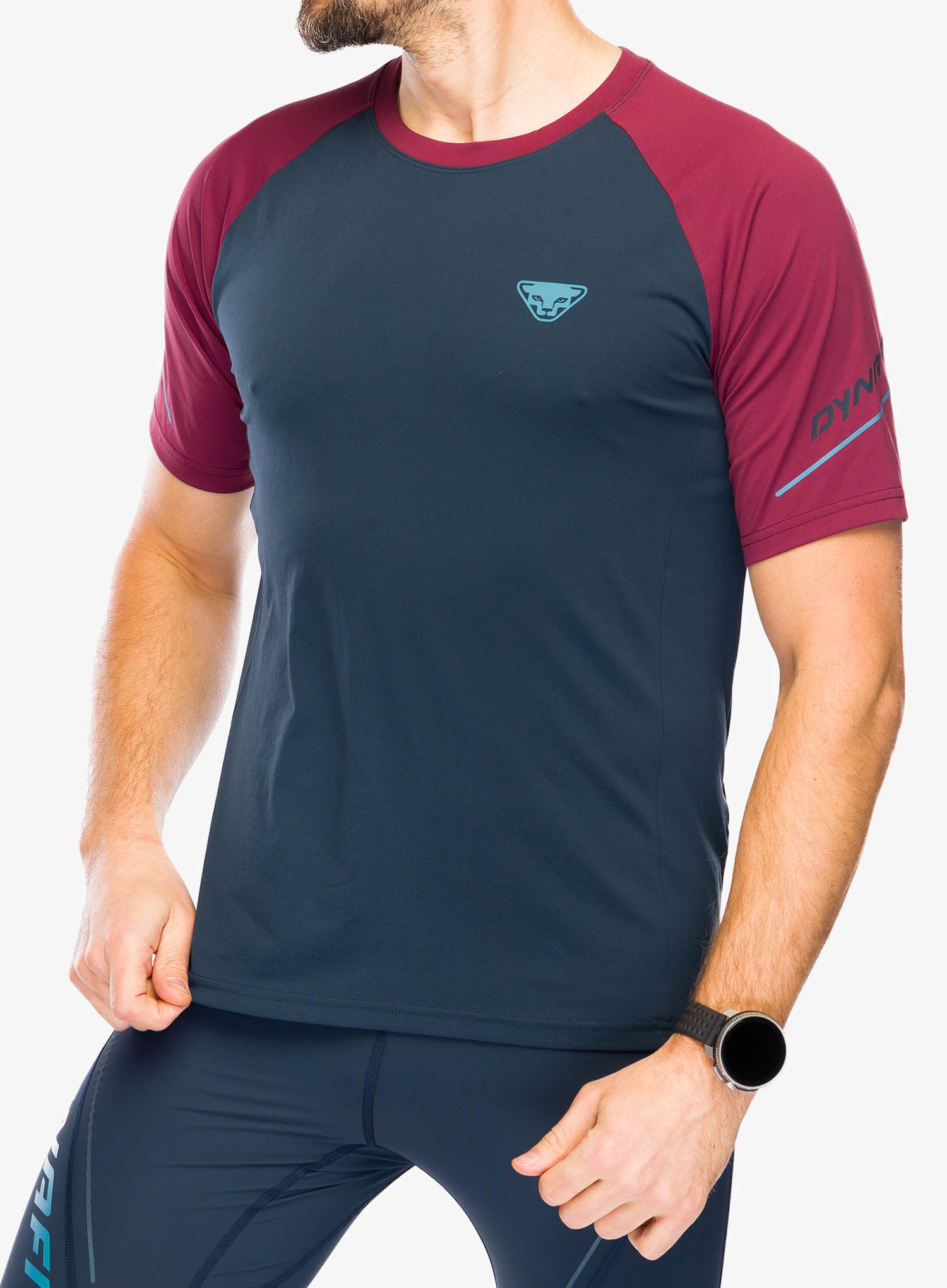 Športna majica Dynafit Alpine Pro S/S Tee - blueberry/burgundy