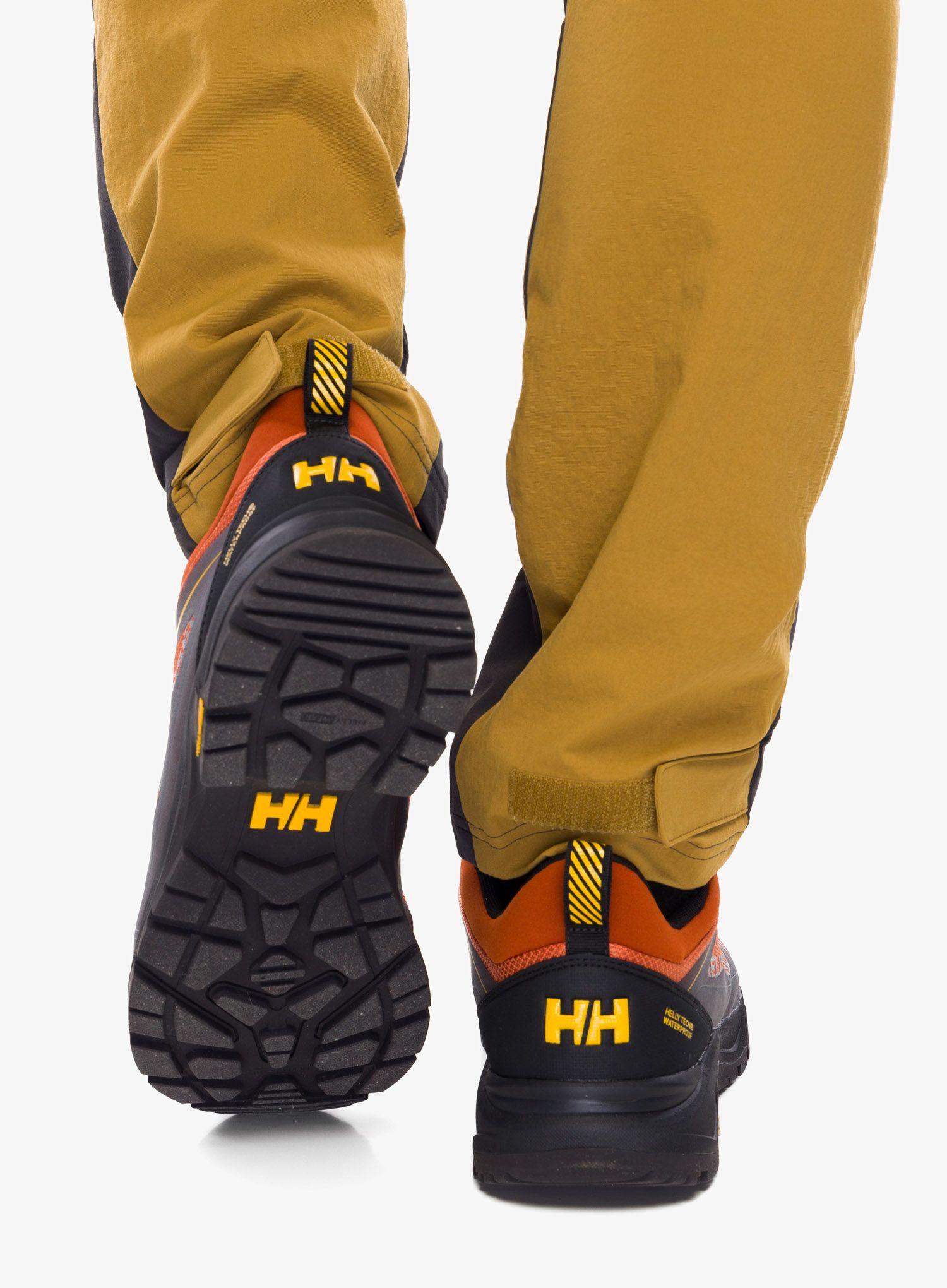 Pohodniški čevlji Helly Hansen Cascade Low HT - ginger biscuit/ebony