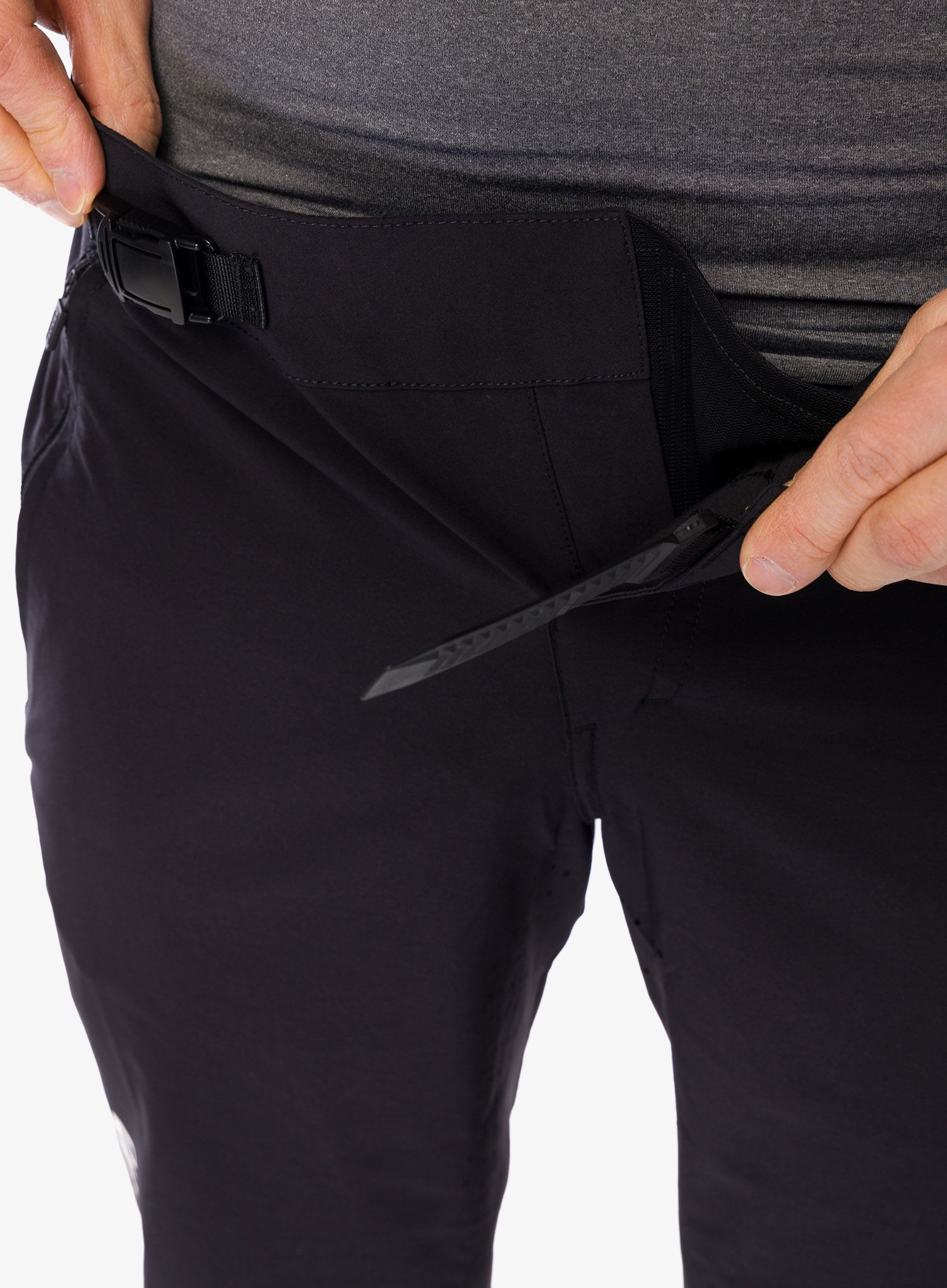 Kolesarske kratke hlače ION Tech Logo Shorts - black