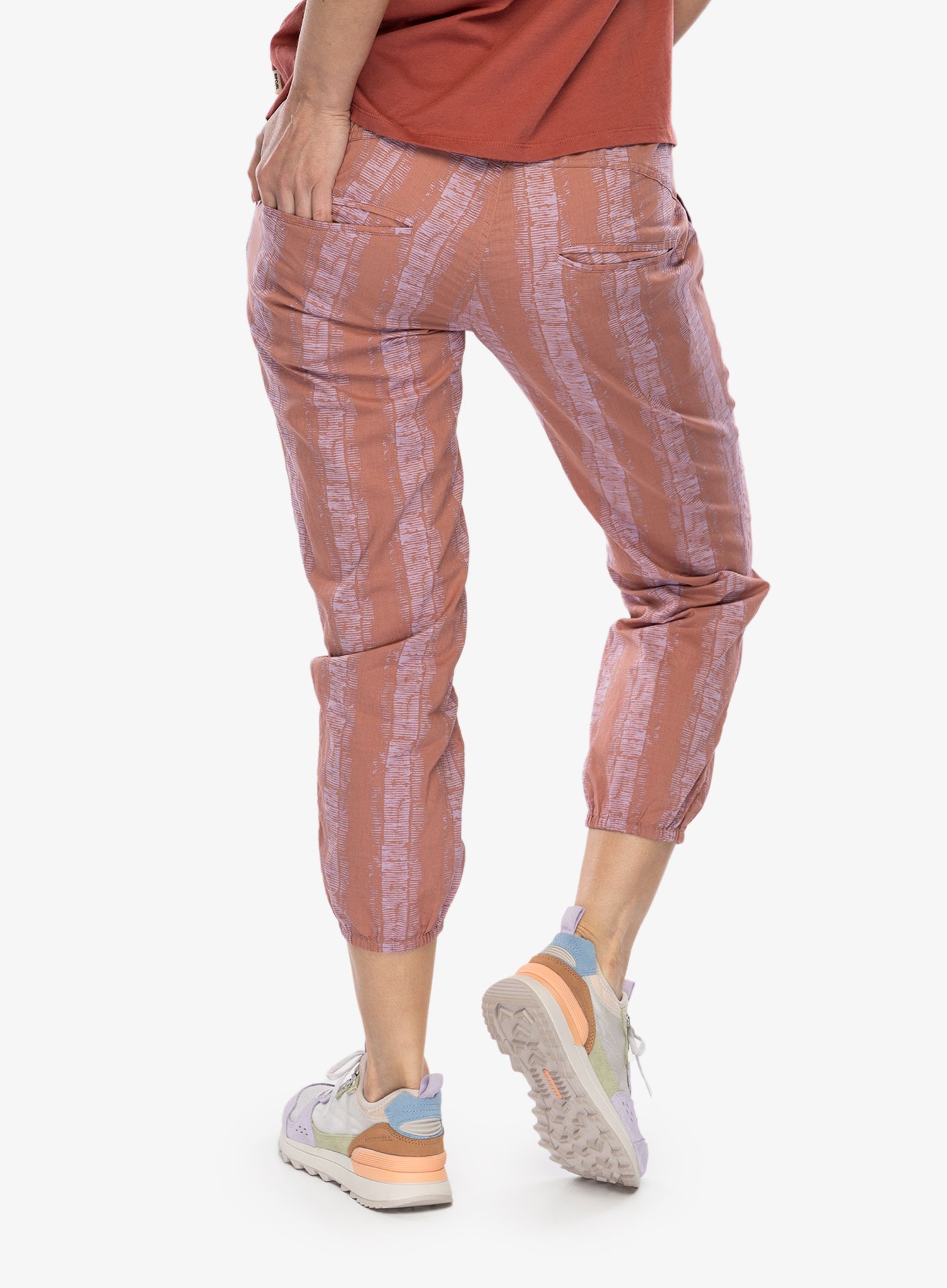 Ženske hlače Maloja Fliegenpilz - mauve ribstripe