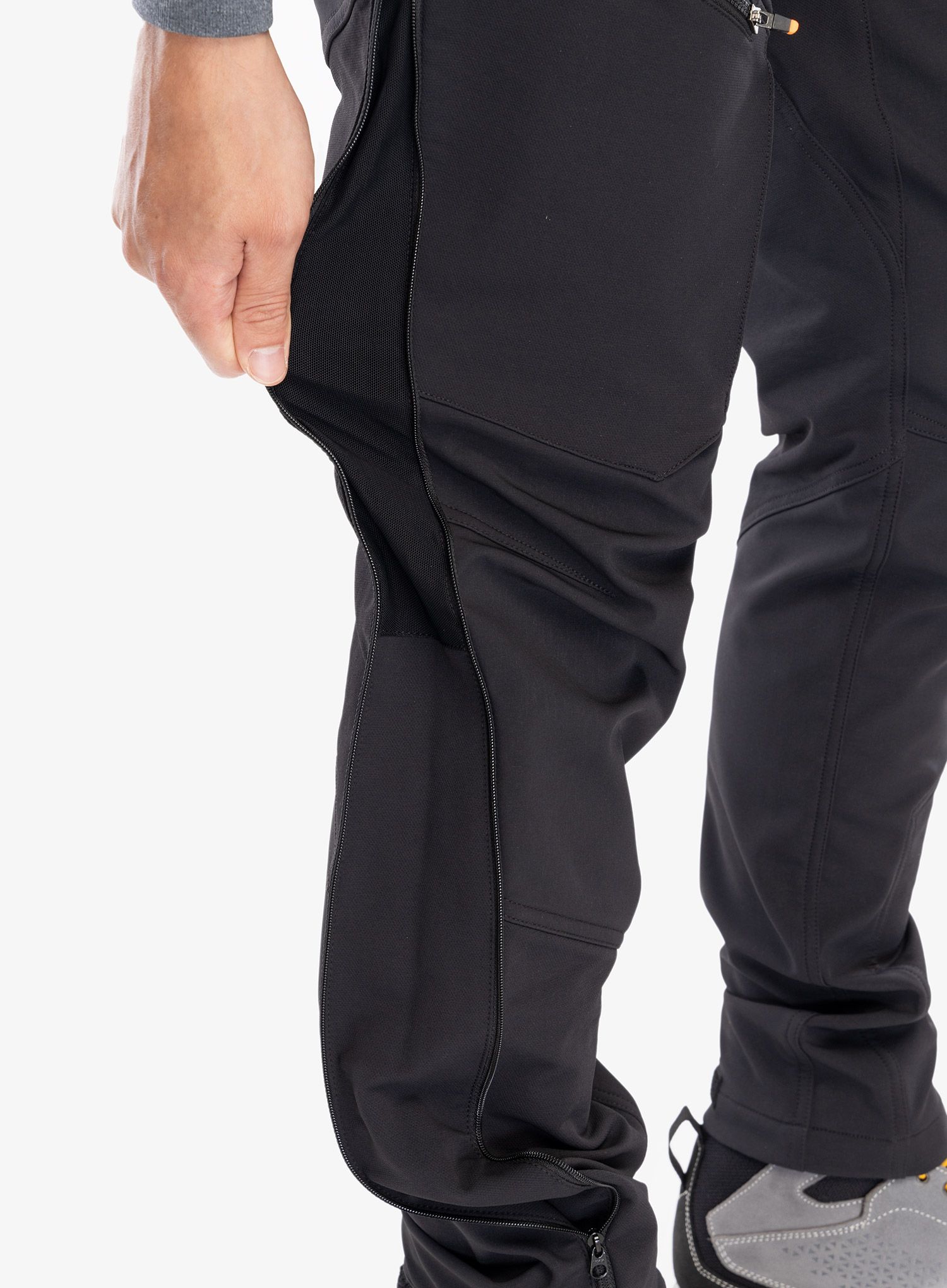 Softshell hlače Mammut Zinal Guide SO Hybrid Pants - black