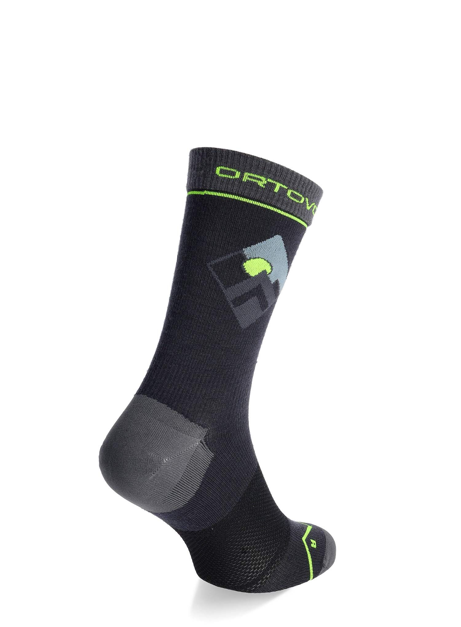 Merino nogavice Ortovox Alpine Light Comp Mid Socks - black raven