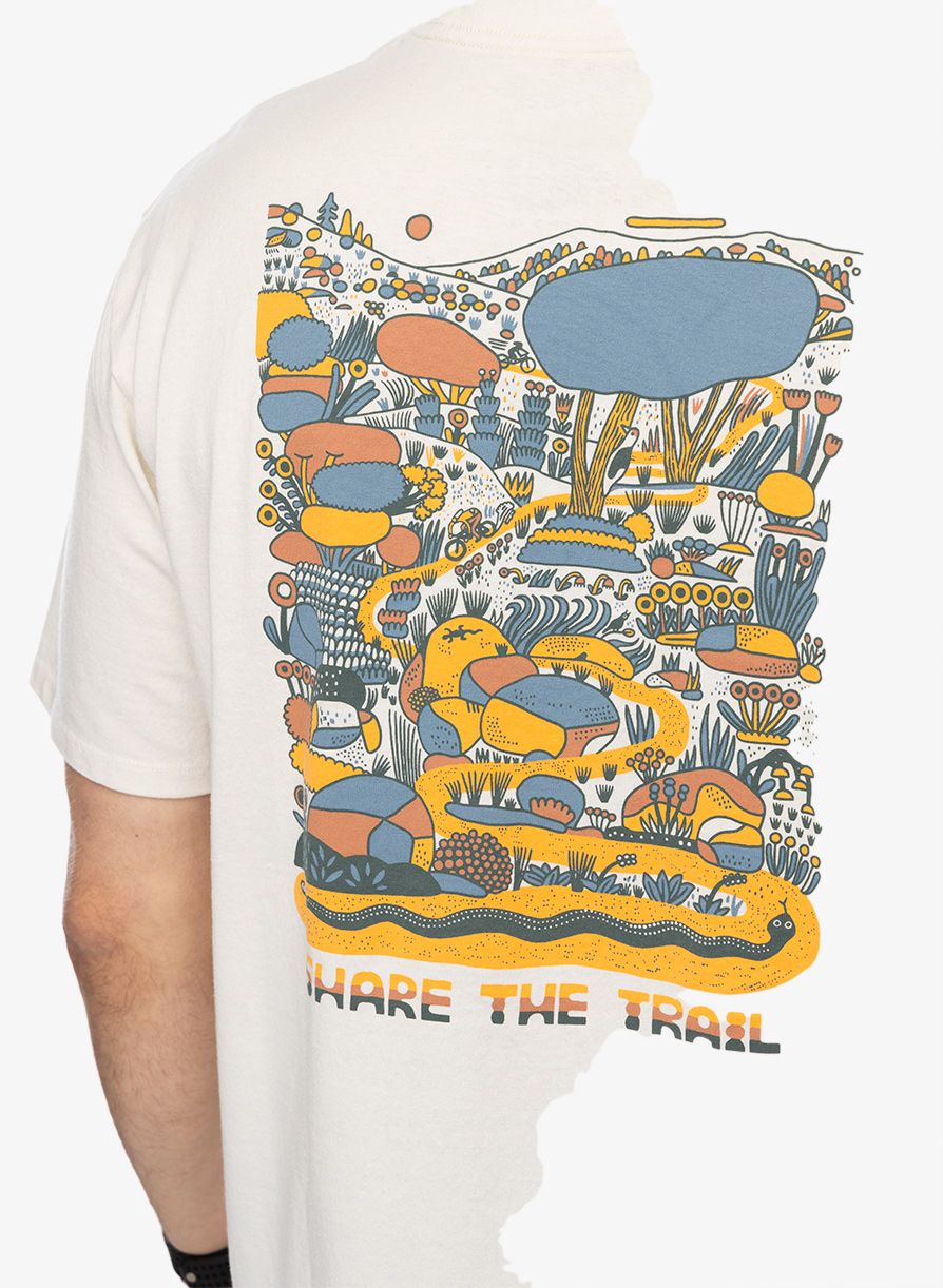 Bombažna majica Patagonia Commontrail Pocket Responsibili-Tee - birch white