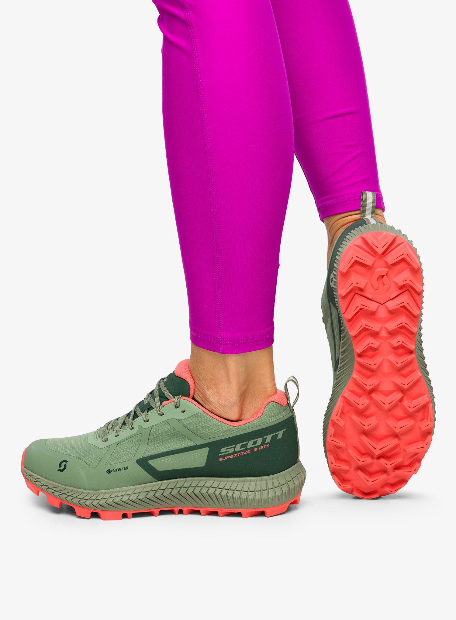 Ženski tekaški čevlji SCOTT Supertrac 3 GTX - frost green/coral pink