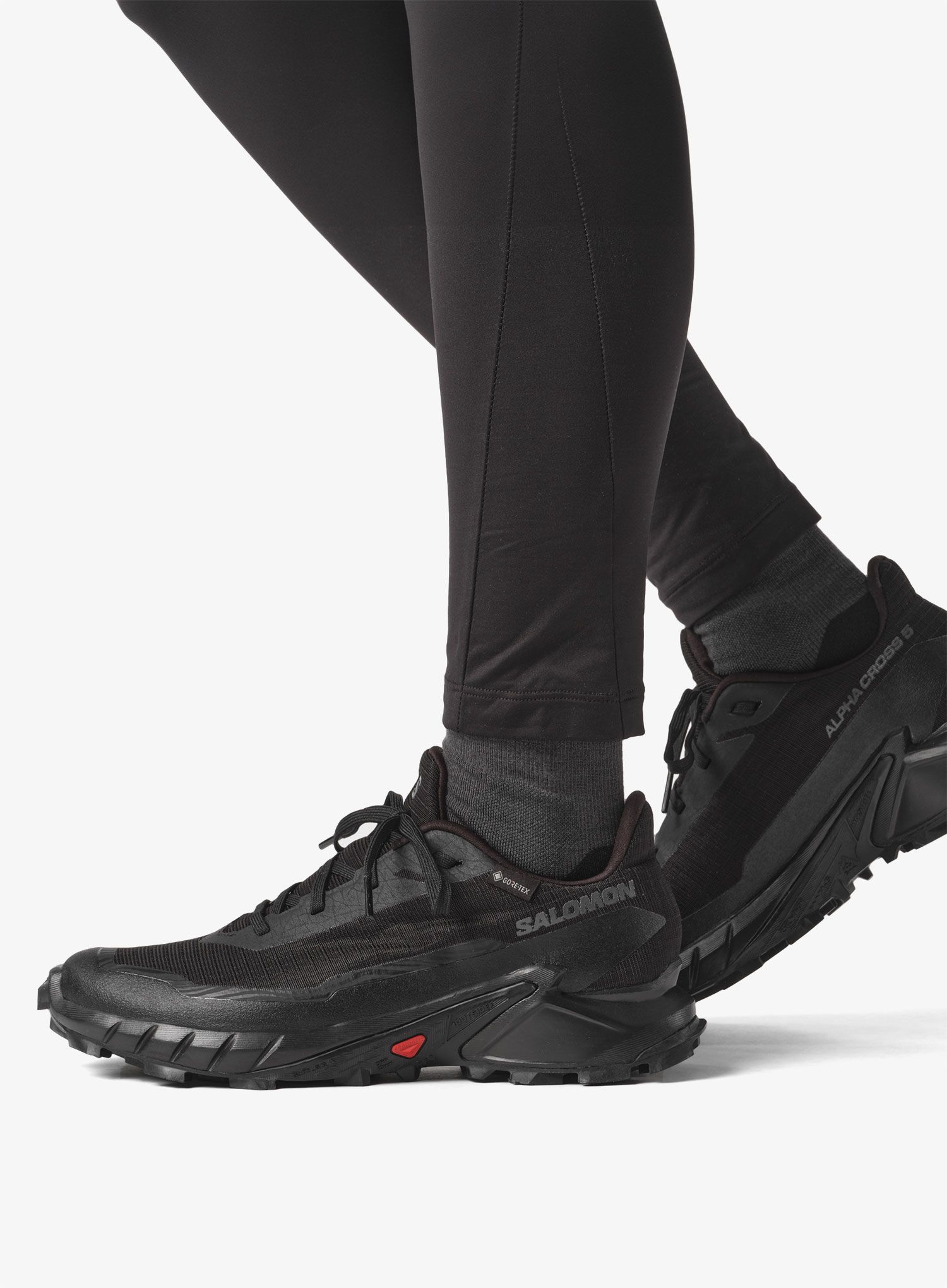 Ženski tekaški čevlji Salomon Alphacross 5 GTX - black/black/ebon