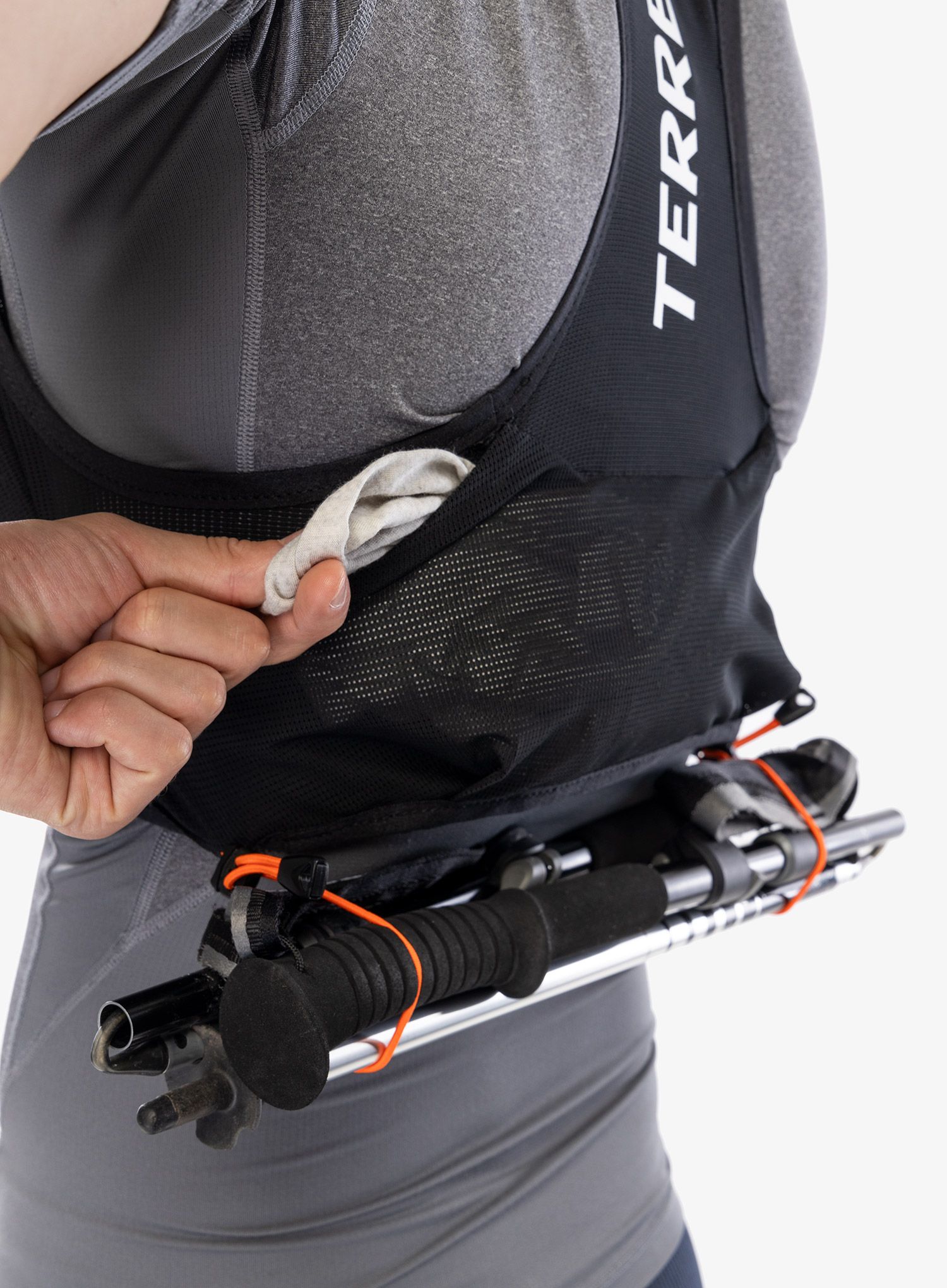 Tekaški brezrokavnik adidas TERREX Trail Running Techrock Vest 2,5 L - black