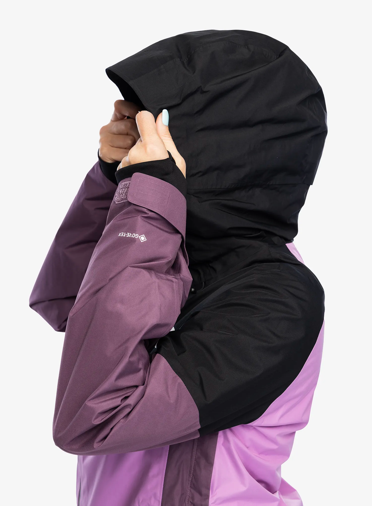 Ženske GORE-TEX jakna The North Face Dawnstrike GTX Insulated Jacket - tnf black/dragonfruit/midnight