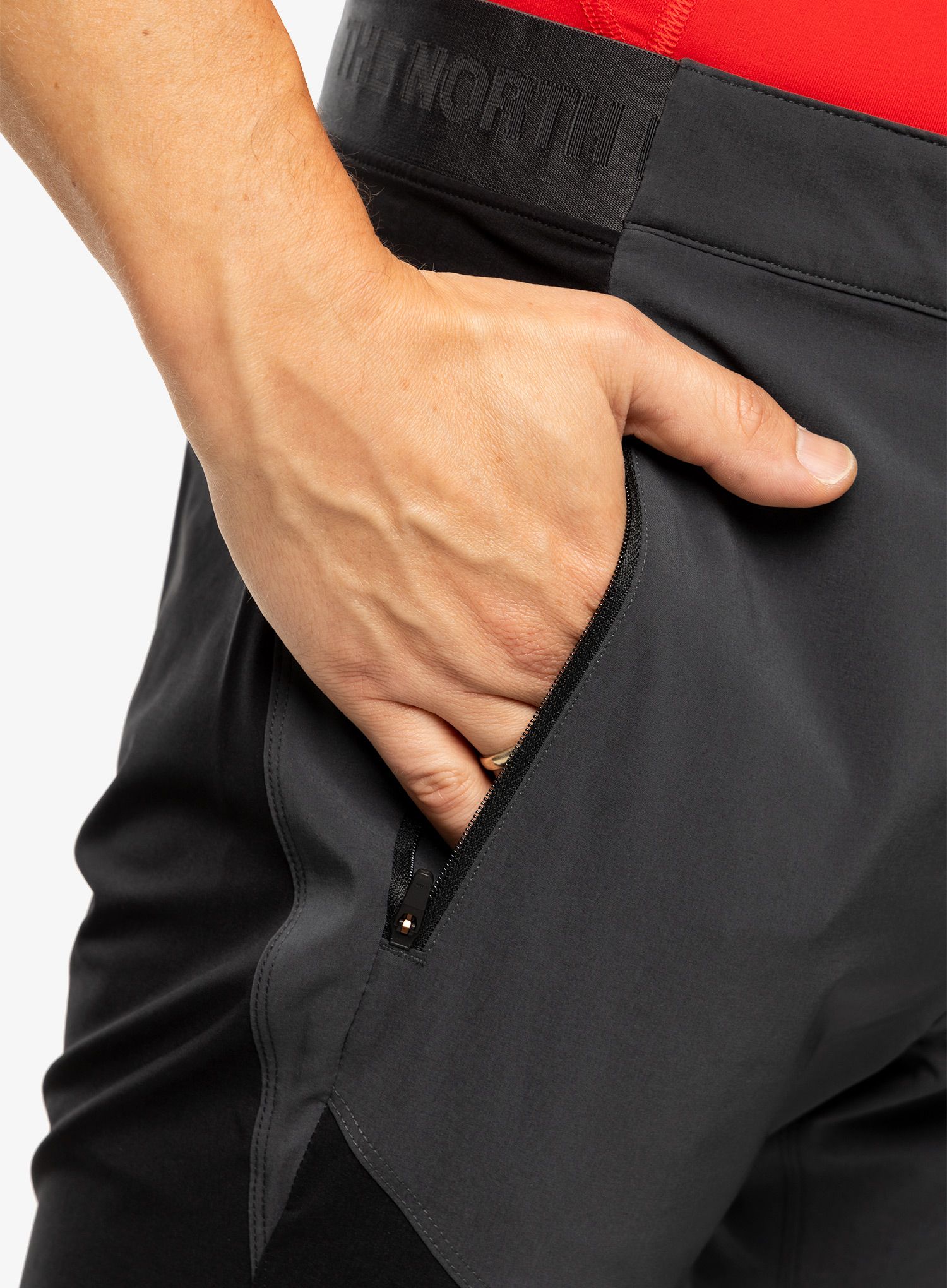 Pohodniške hlače The North Face Felik Slim Tapered Pant - asphalt grey/black