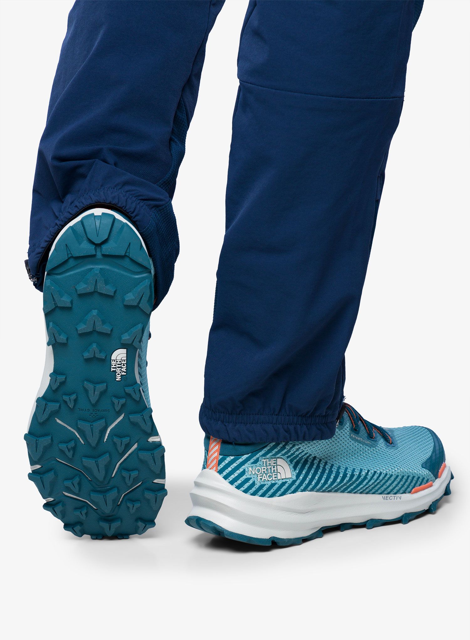 Ženski čevlji The North Face Vectiv Fastpack Mid Futurelight - reef/coral