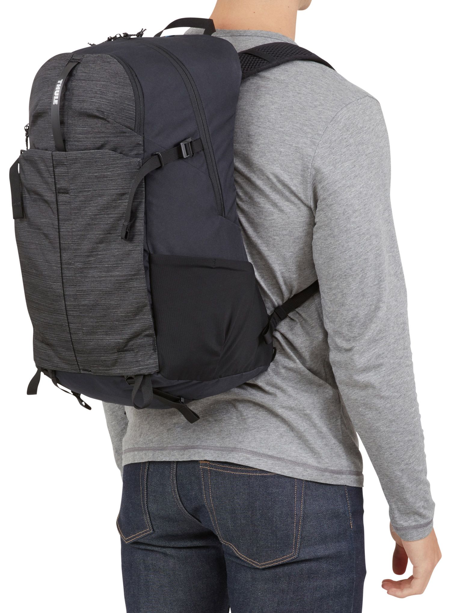 Pohodniški nahrbtnik Thule Nanum 25L - black