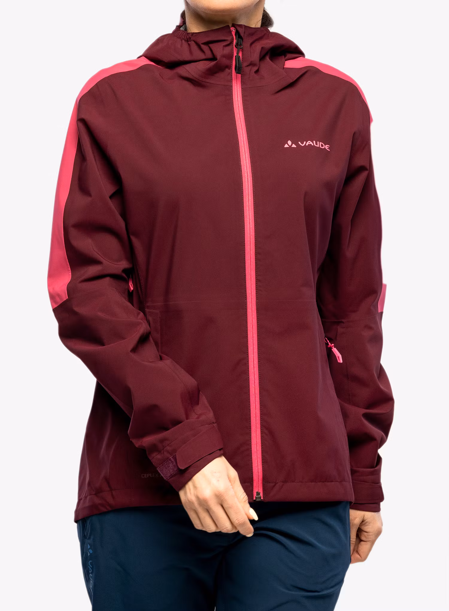 Ženska nepremočljiva jakna Vaude Moab Rain Jacket II - cassis