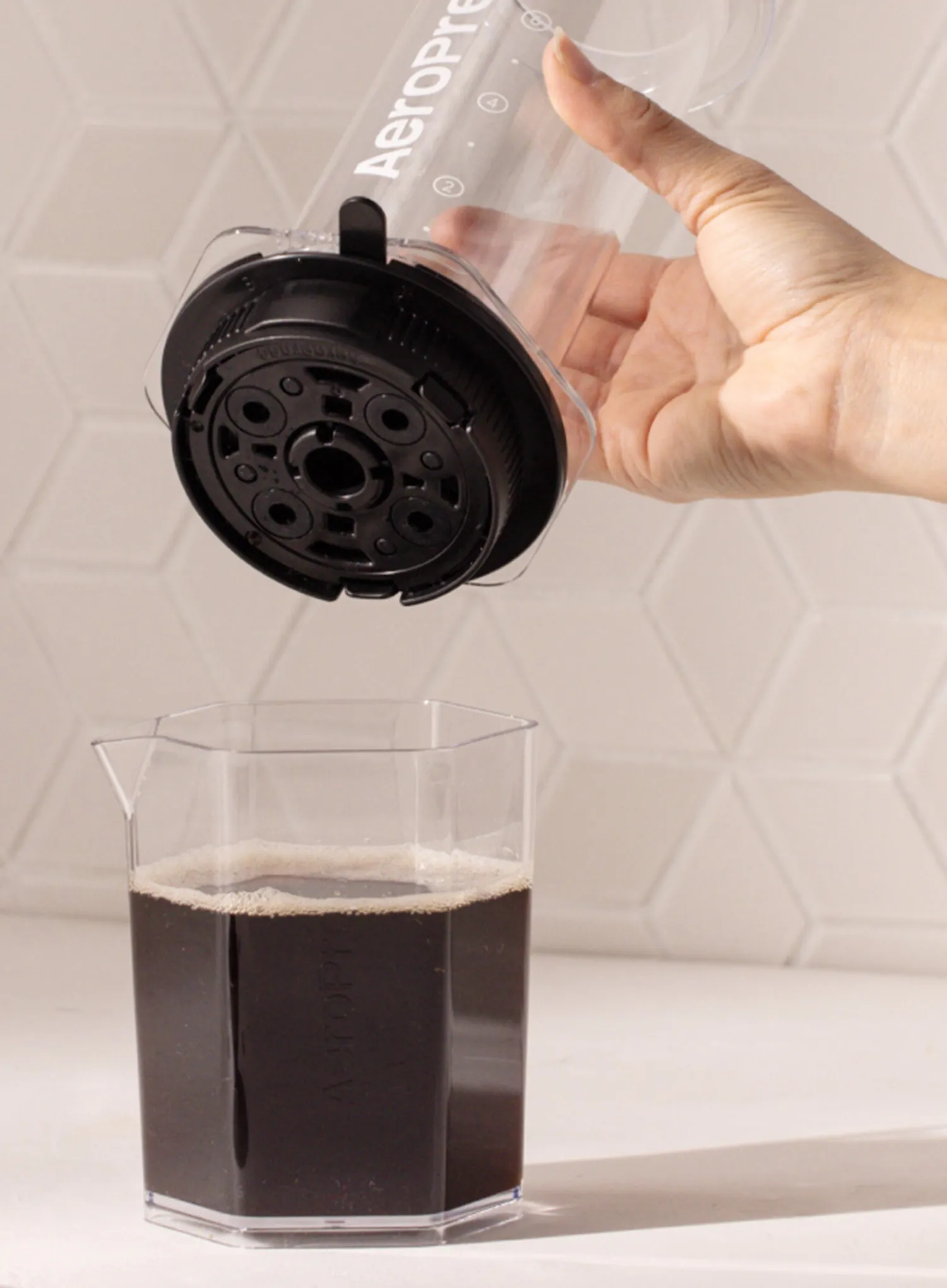Priključek za kapsule AeroPress Flow Control Filter Cap